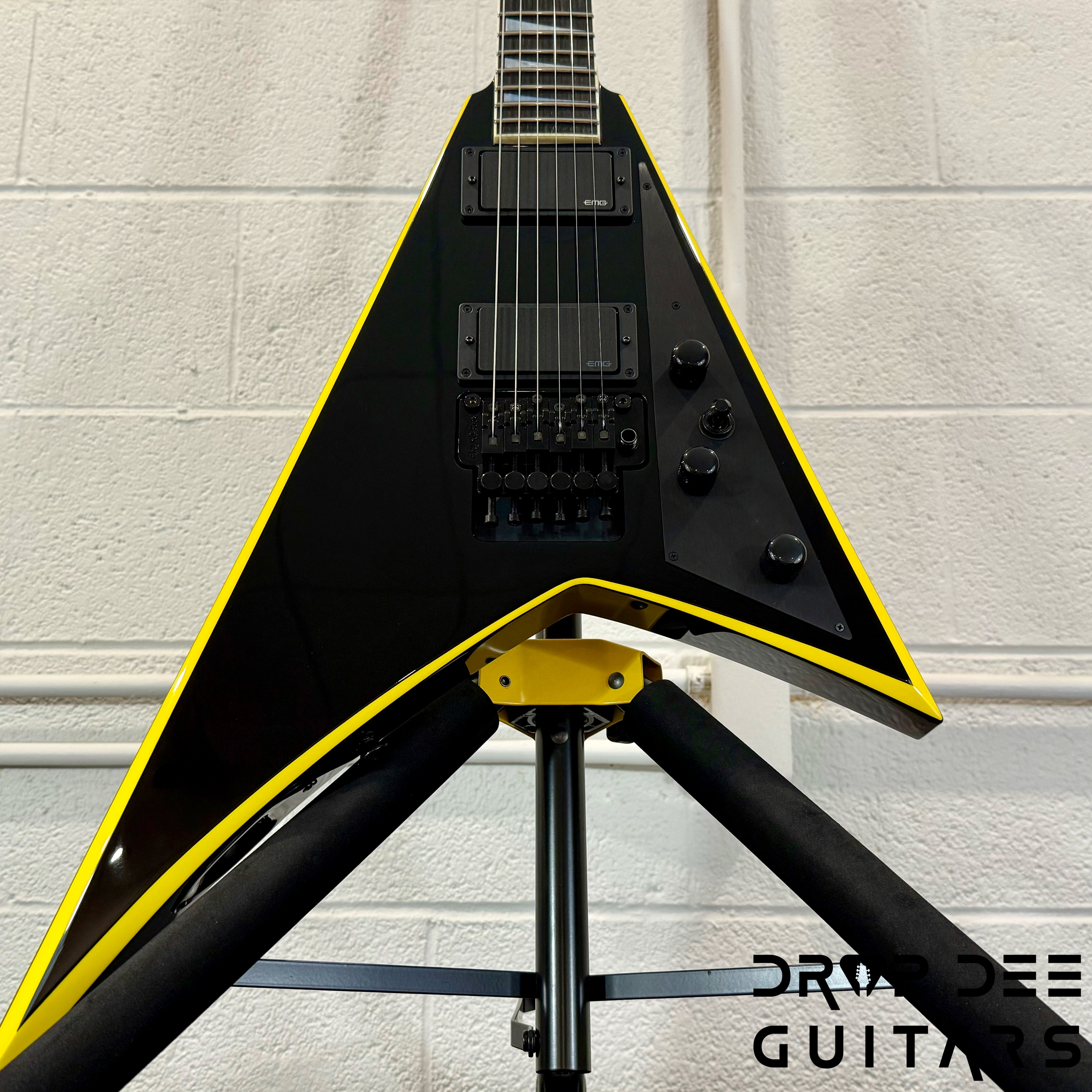 Jackson Custom Shop Randy Rhoads Electric Guitar w/ Case - Black w/ Yellow Pinstripes