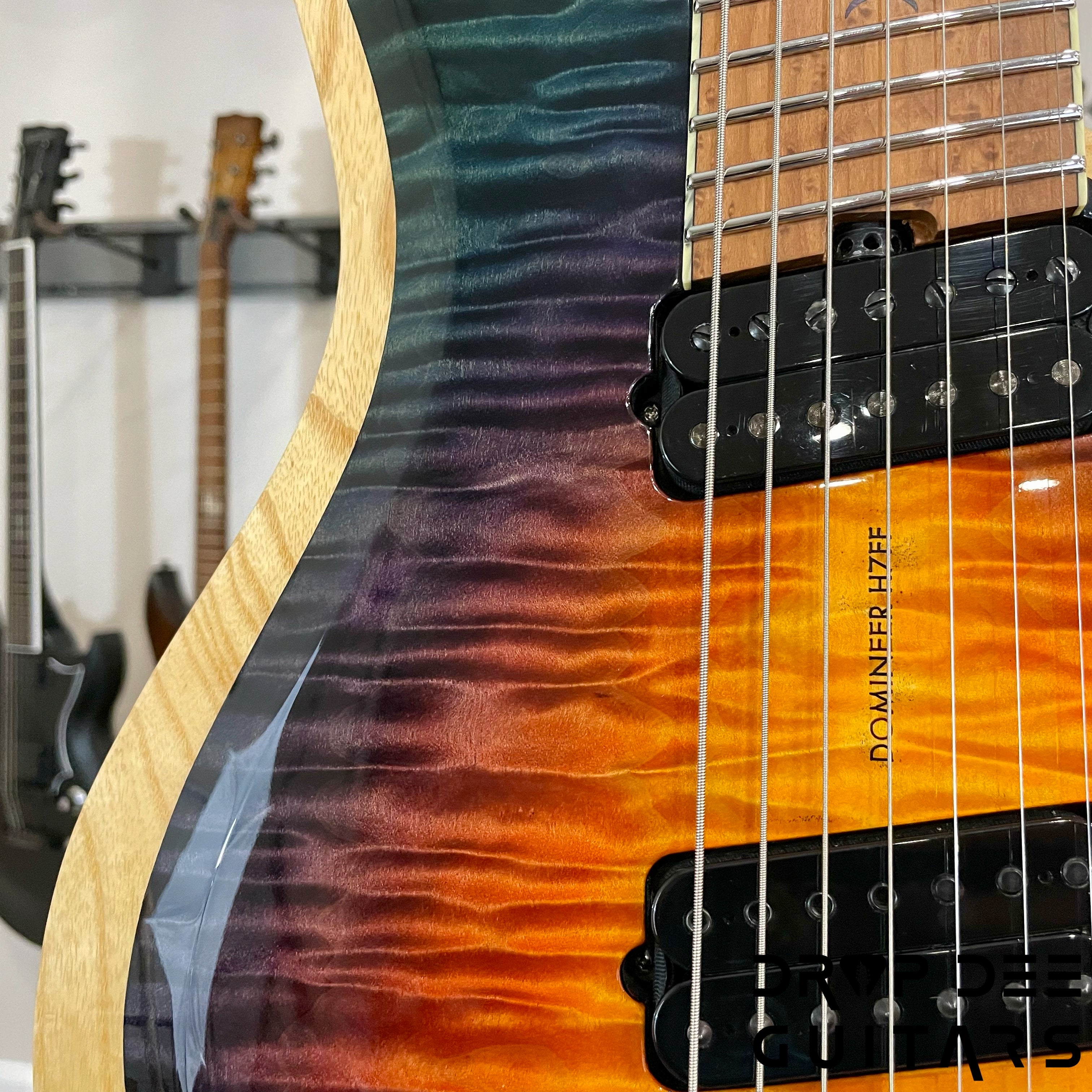 ViK Domineer H7ff "Blood Moon Surf" Multiscale Headless Electric Guitar w/ Case - Blood Moon Surf