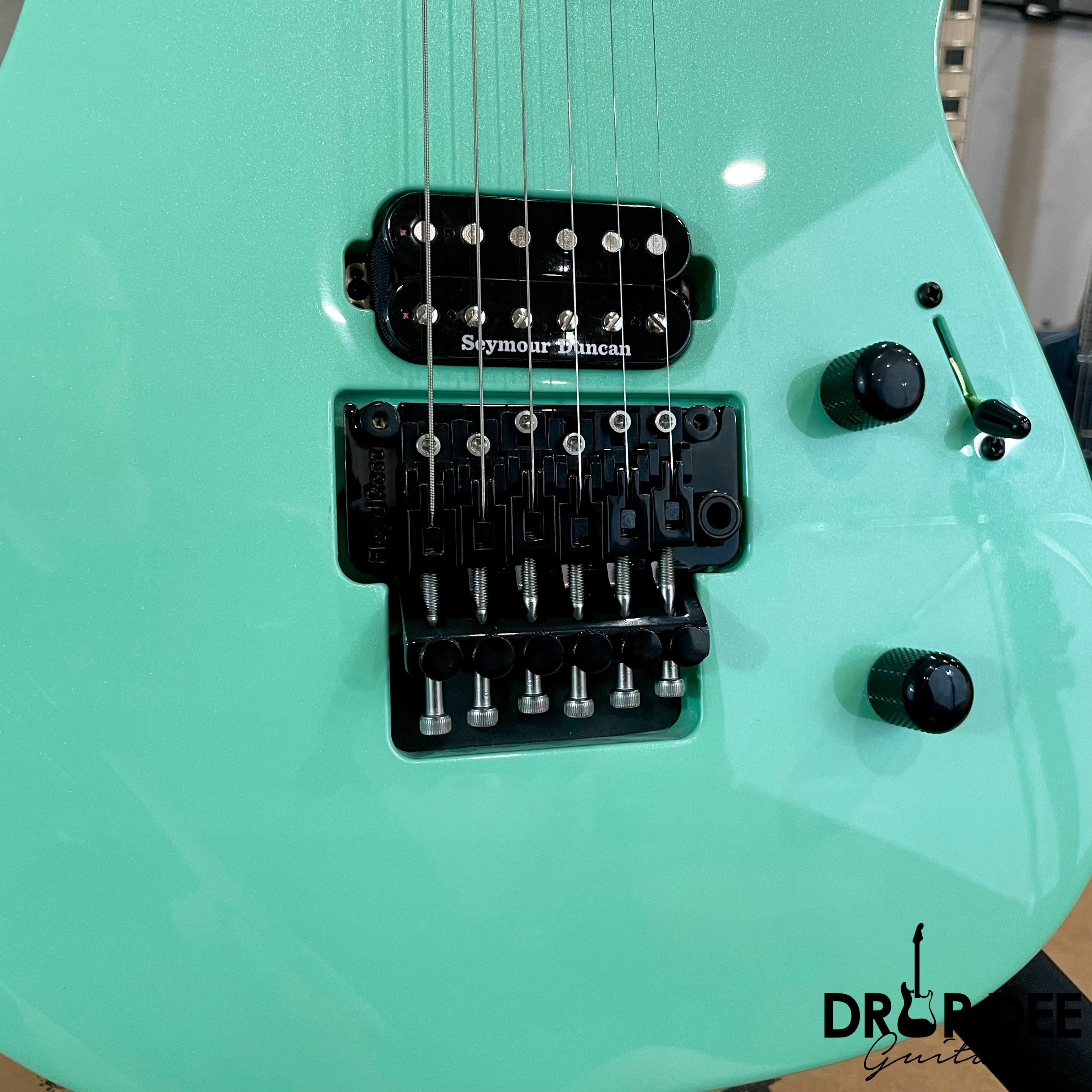 Jackson American Series Virtuoso Electric Guitar w/ Case