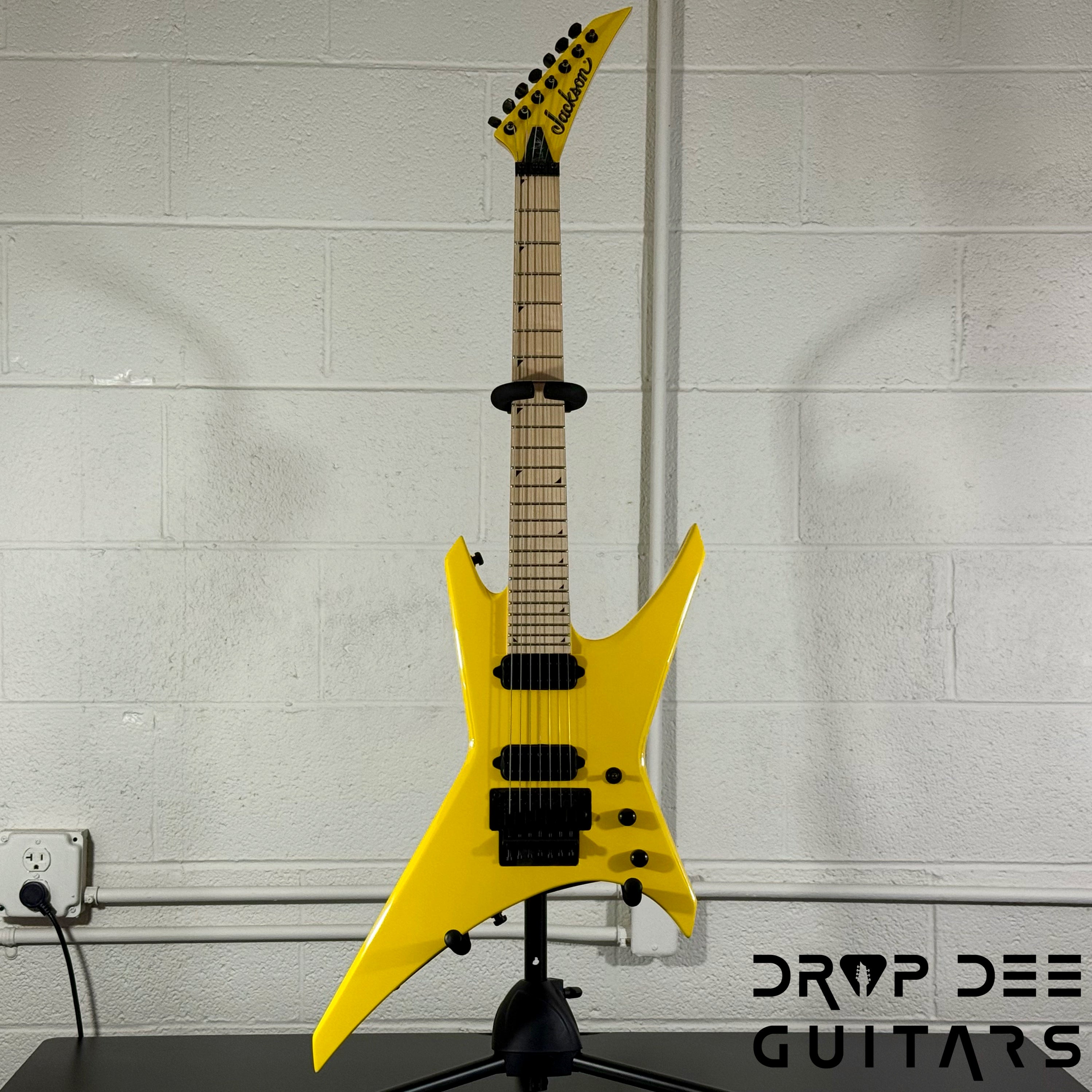 Jackson Pro Series Dave Davidson Signature WR7 Baritone 7-String Electric Guitar w/ Bag - Ferrari Yellow