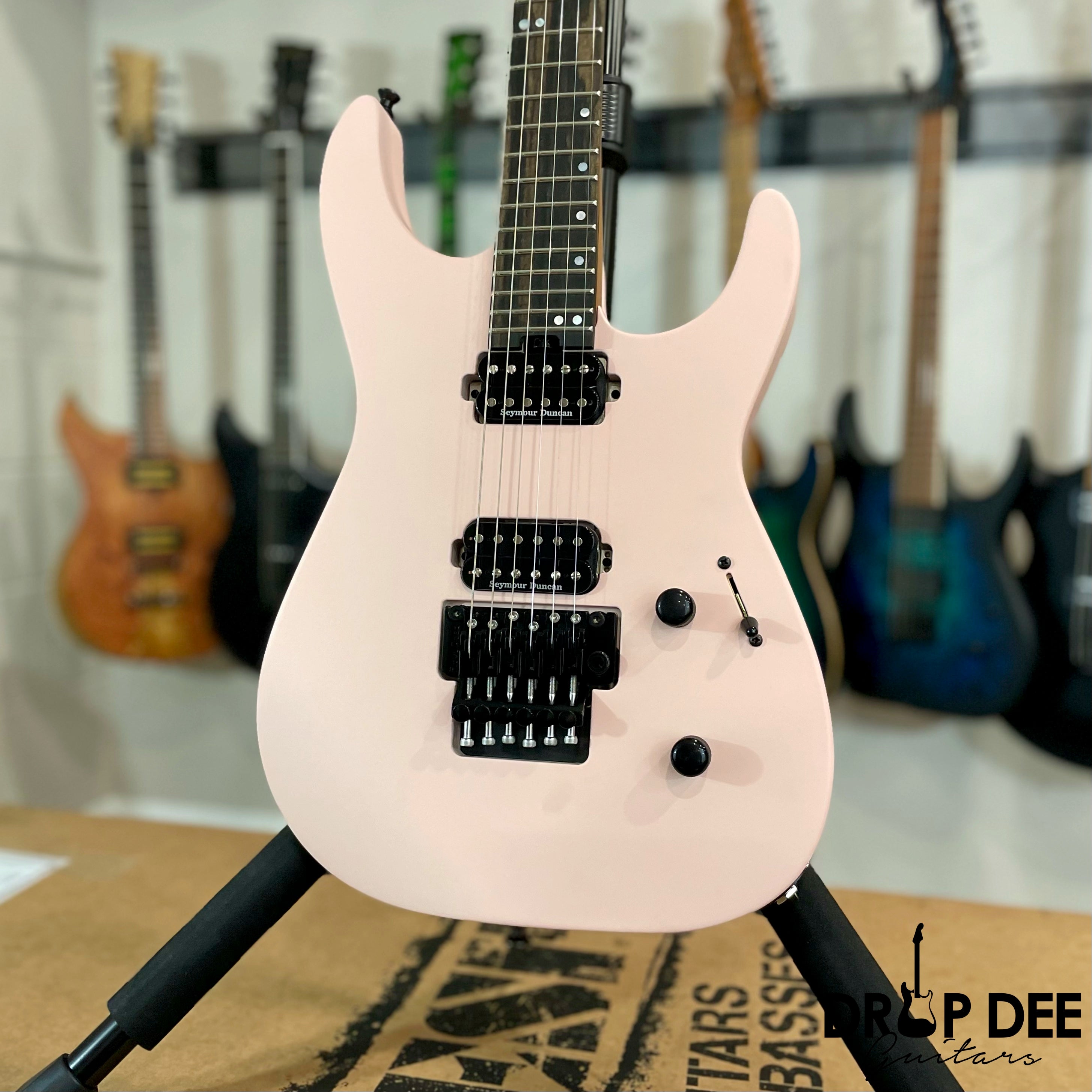 Jackson American Series Virtuoso Electric Guitar w/ Case