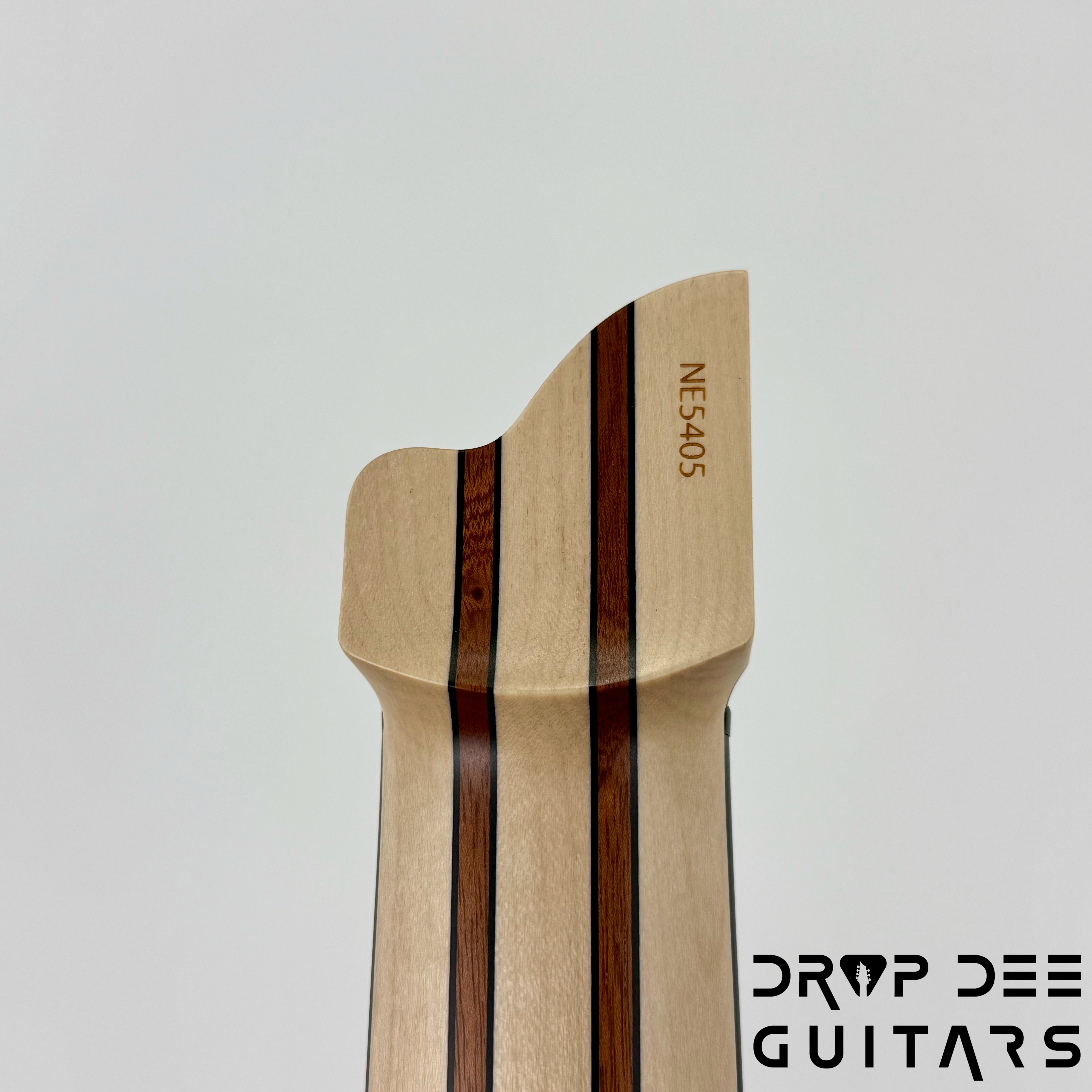 Infinia Neptune 7 Baritone Headless 7-String Electric Guitar w/ Bag - Shell Pink