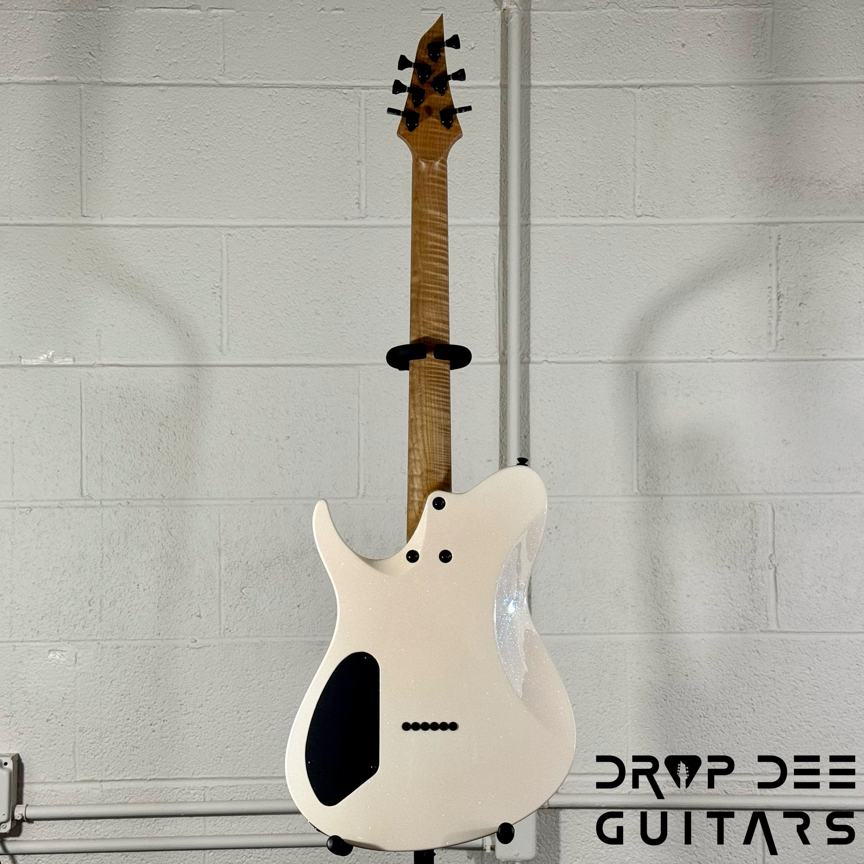 Balaguer USA Series Seraph Modern Electric Guitar w/ Case (424) - Gloss Metallic Jewel White