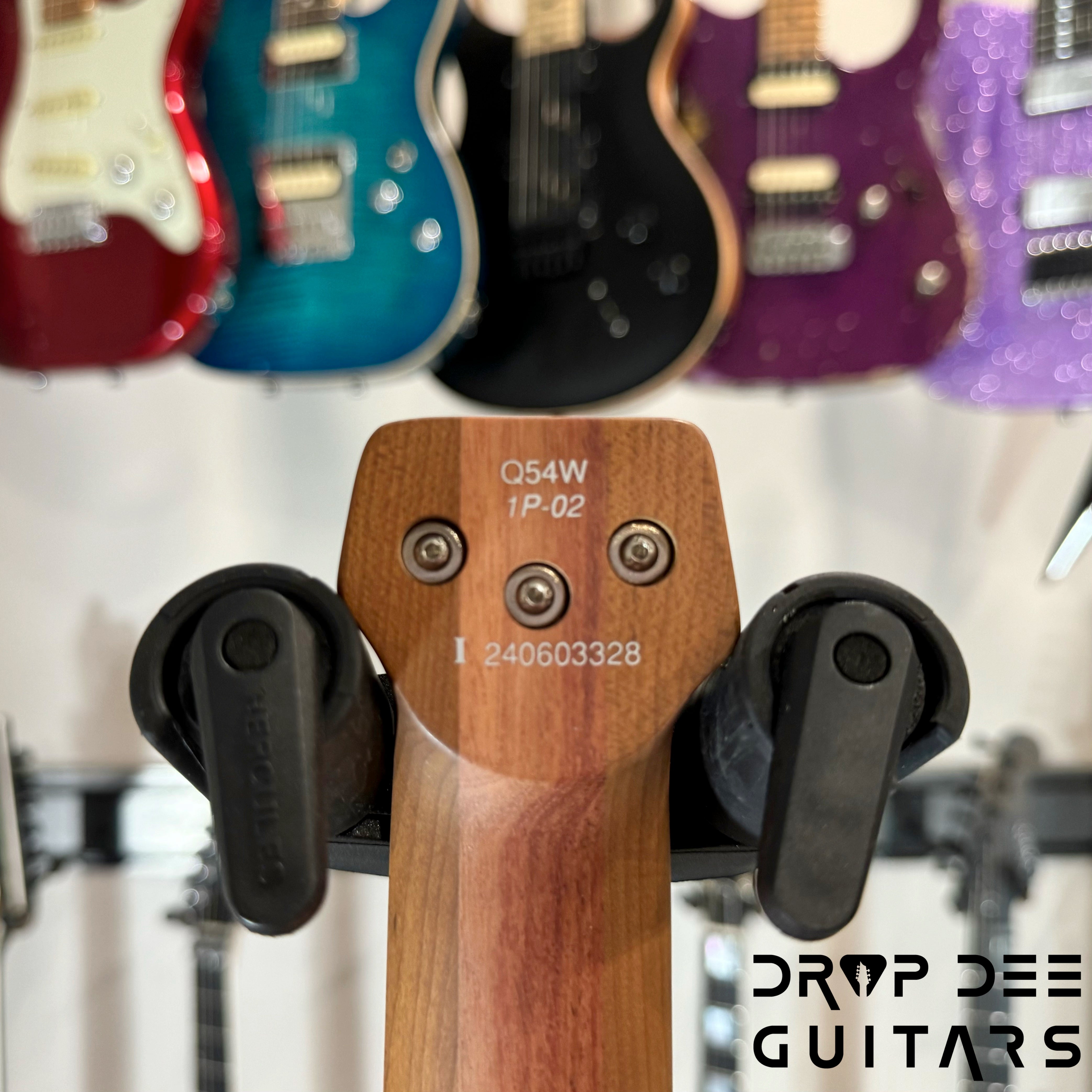 Ibanez Quest Q54W Headless Electric Guitar w/ Bag