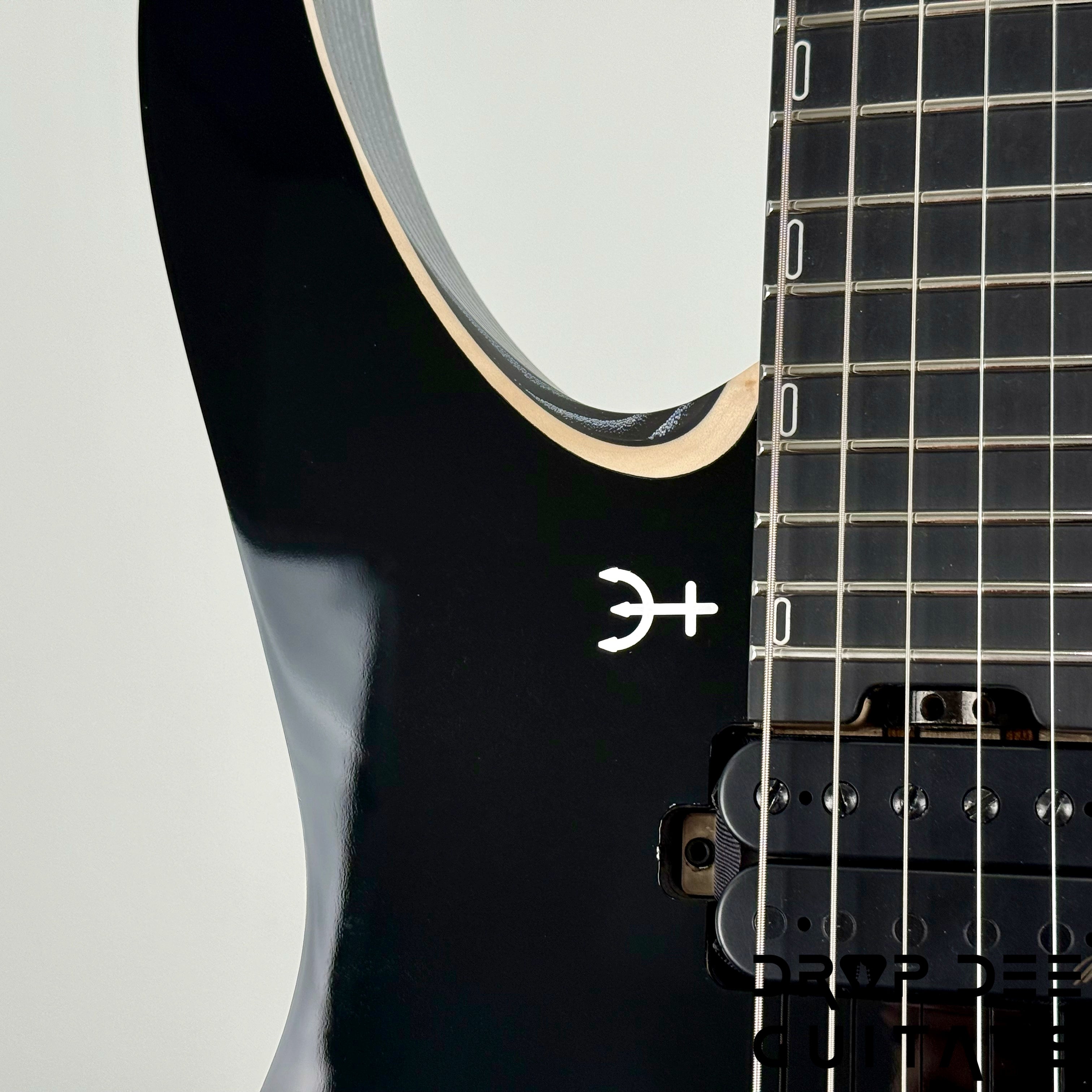 Infinia Neptune Headless Electric Guitar w/ Bag - Solid Lunar Black