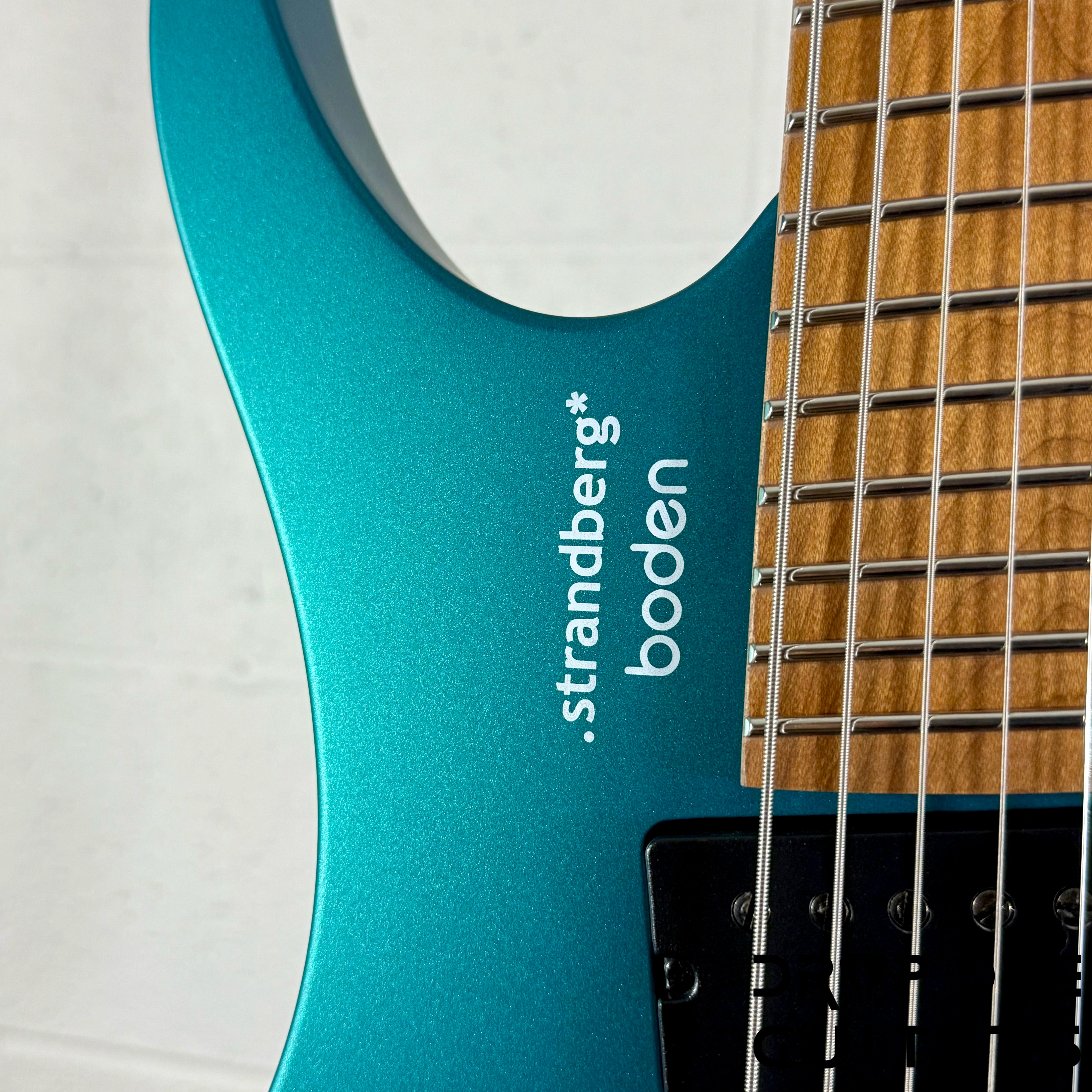Strandberg Boden Standard N2.7 7-String Multiscale Headless Electric Guitar w/ Bag - Transformative Teal Metallic