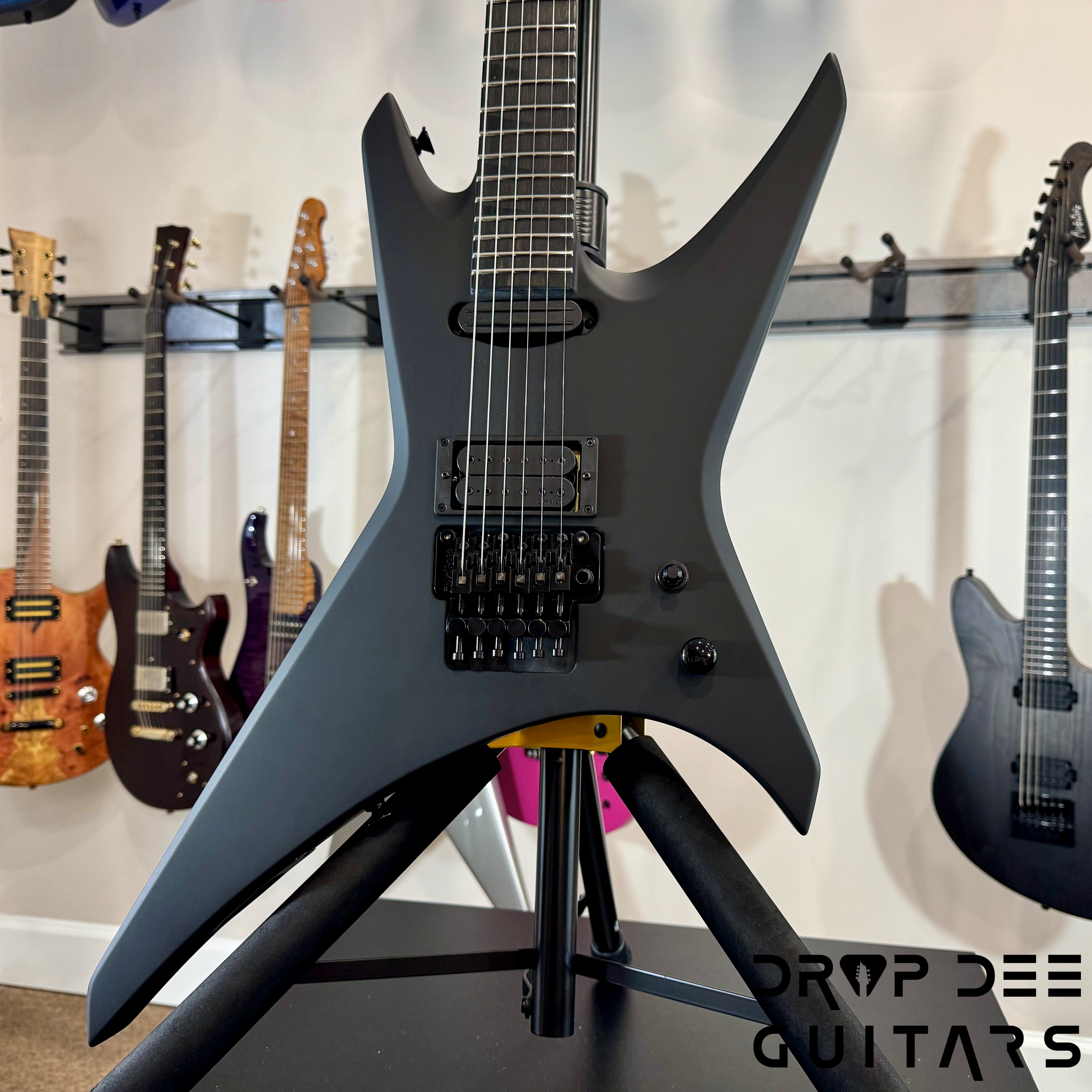 Jackson Custom Shop Warrior HS Electric Guitar w/ Case (1077) - Blackout