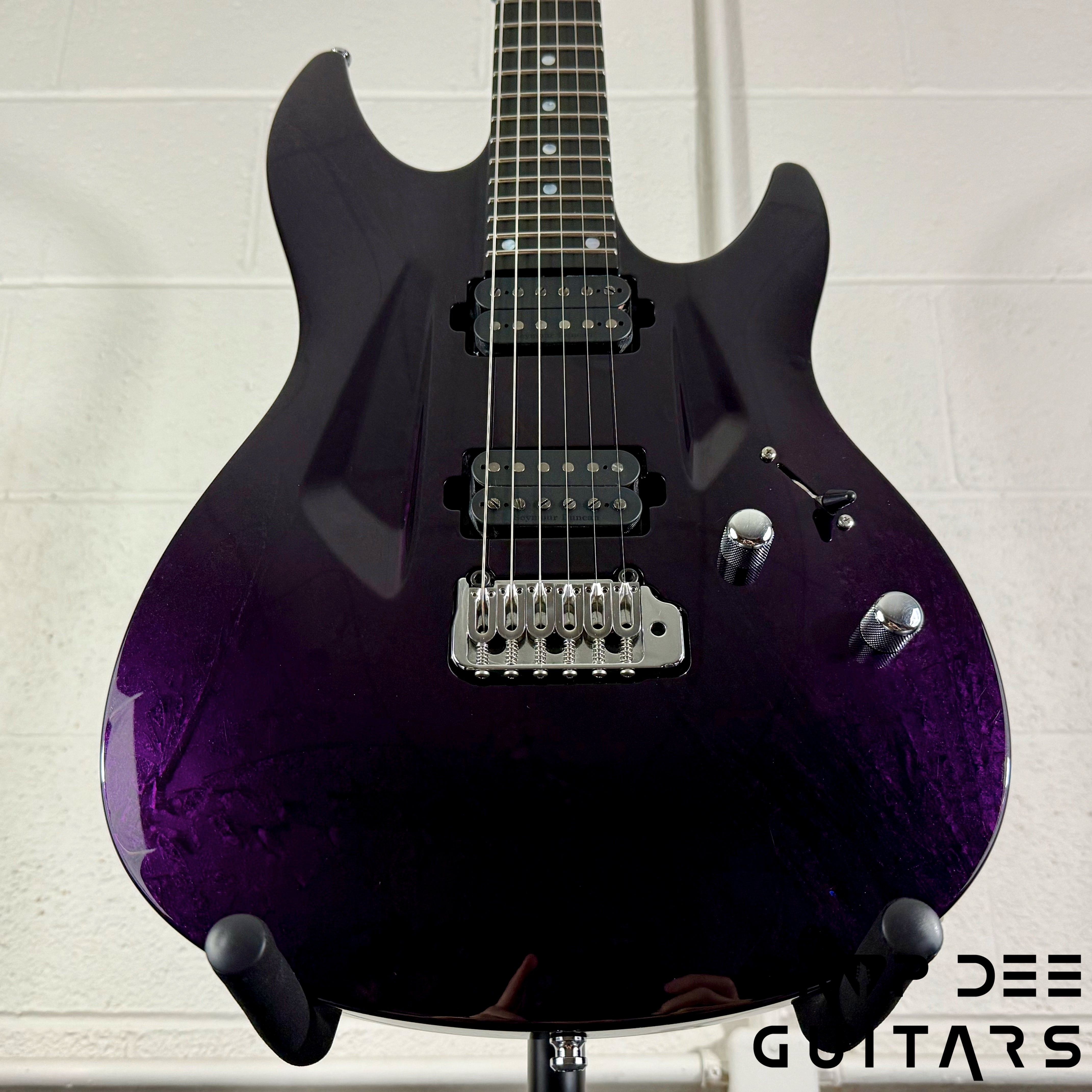 Aristides 060 Trem Electric Guitar w/ Bag - Purple Marble Gloss