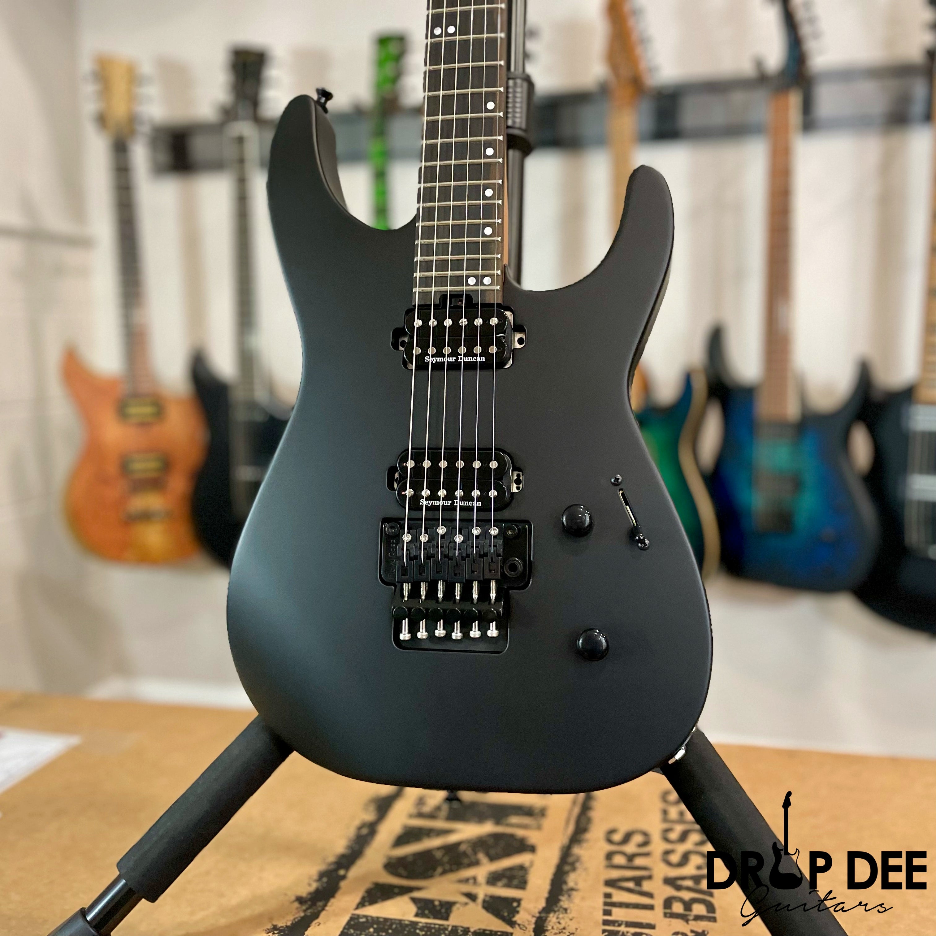 Jackson American Series Virtuoso Electric Guitar w/ Case - Satin Black