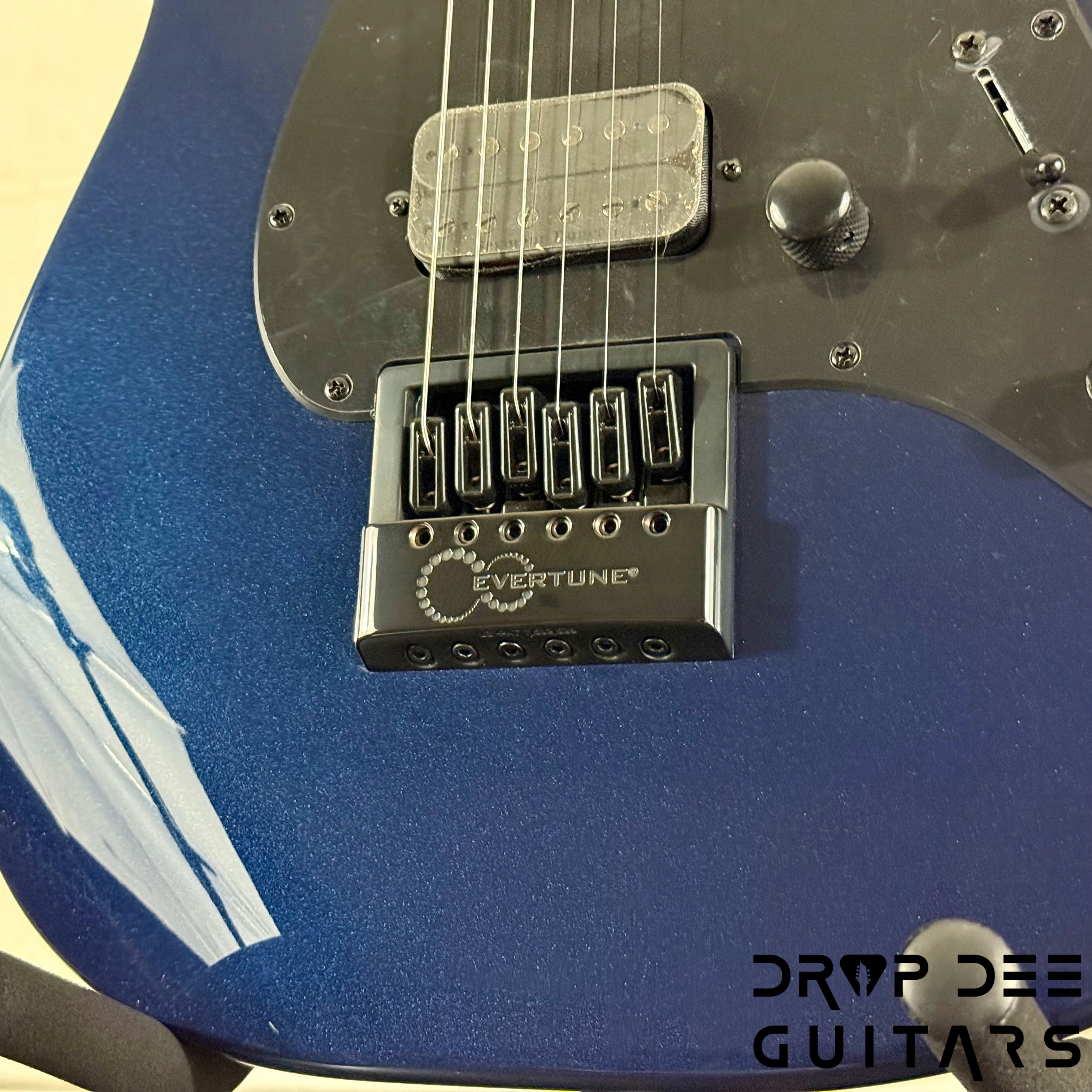 Charvel Pro-Mod Plus So-Cal Style 1 HH Evertune Electric Guitar w/ Bag