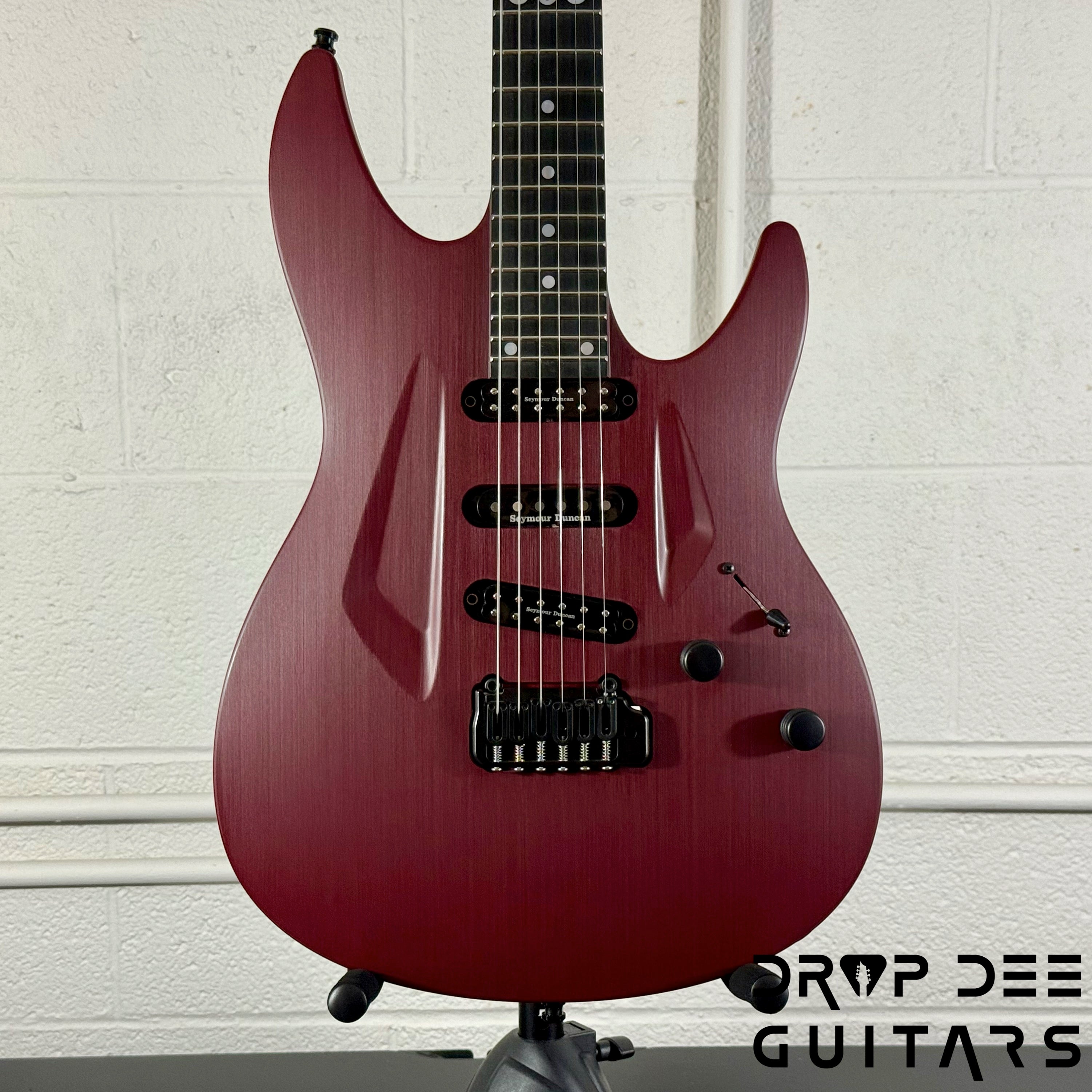Aristides 060 Trem Electric Guitar w/ Bag - Red