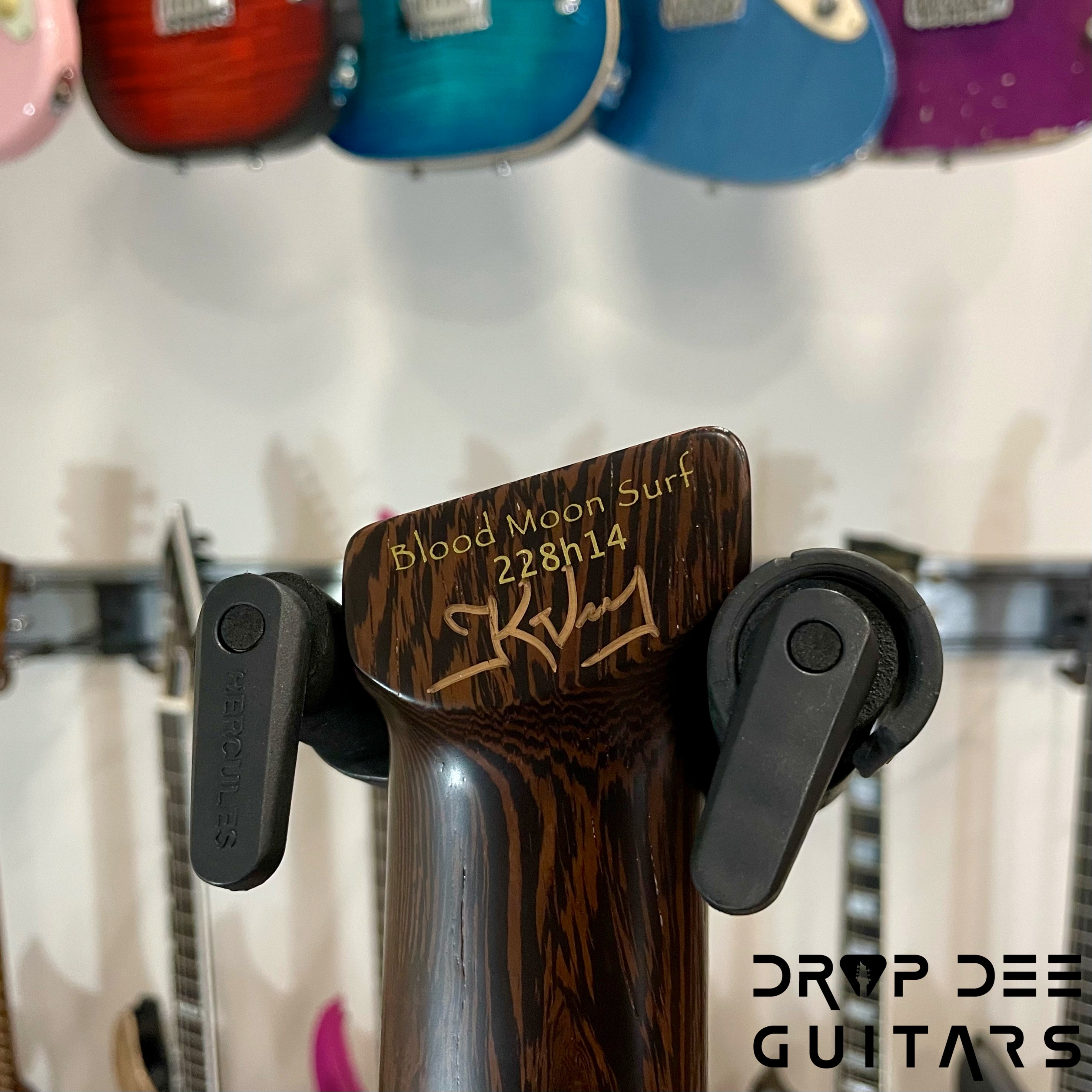 ViK Domineer H7ff "Blood Moon Surf" Multiscale Headless Electric Guitar w/ Case - Blood Moon Surf