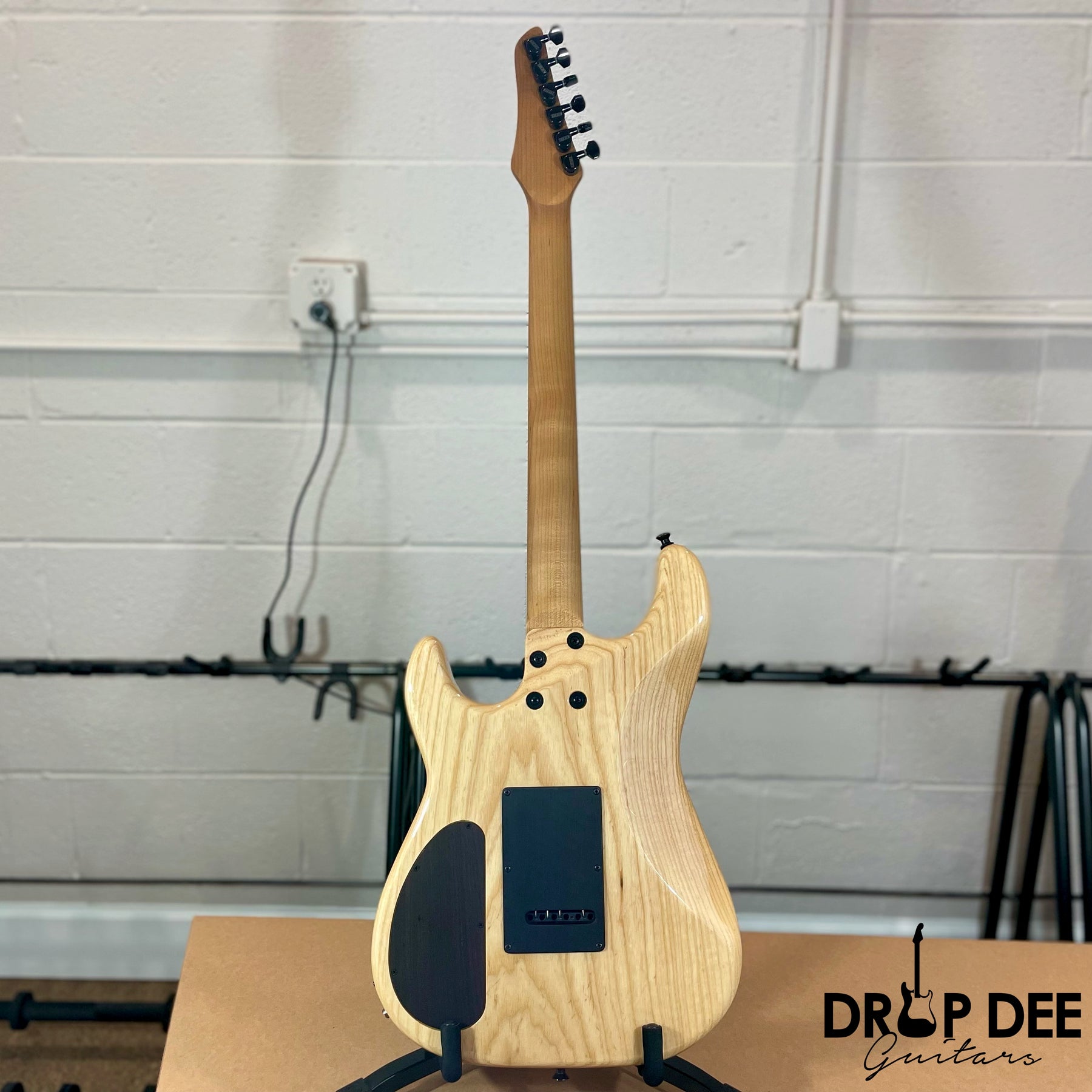 Kiesel Theos Electric Guitar w/ Case