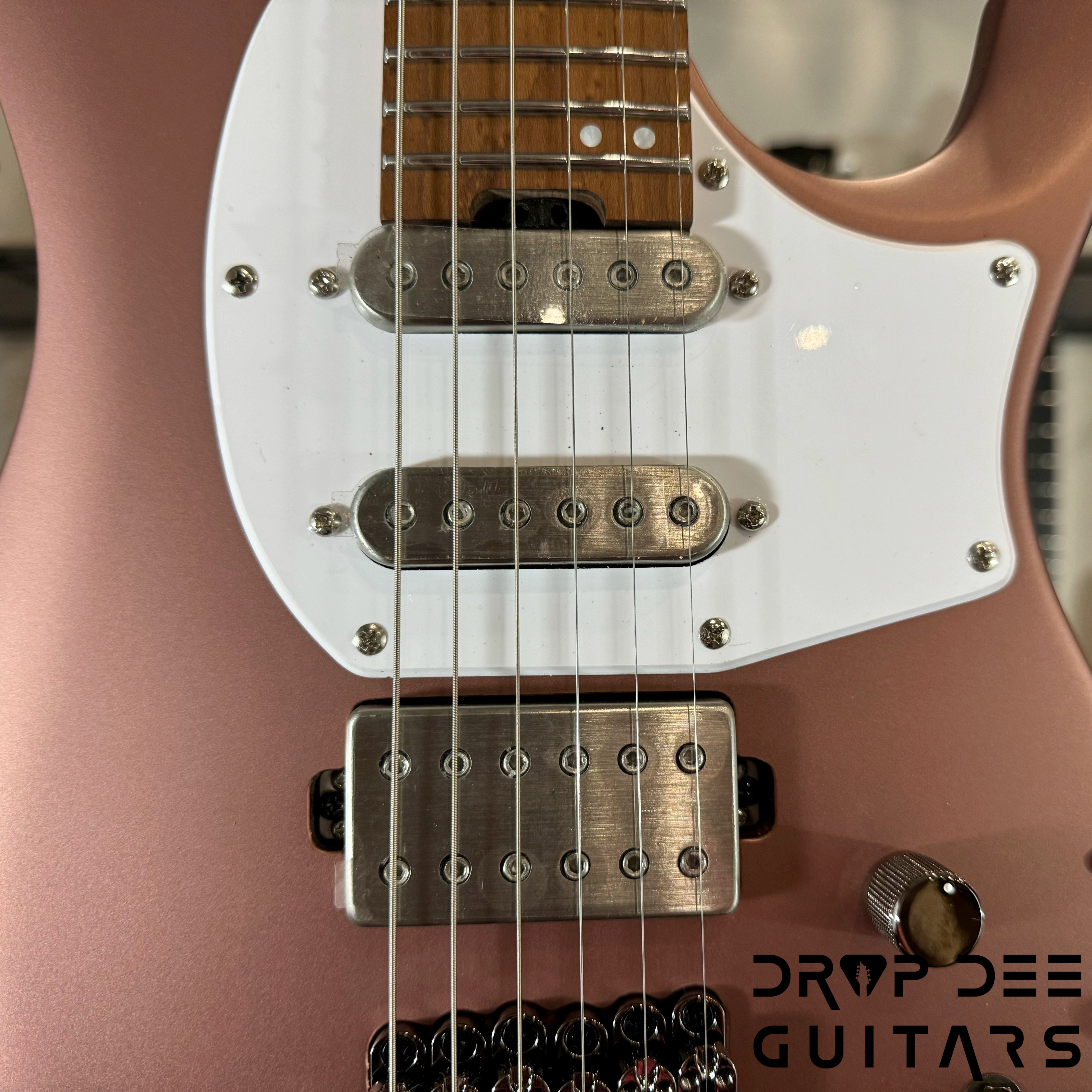 Ibanez Quest Q54W Headless Electric Guitar w/ Bag