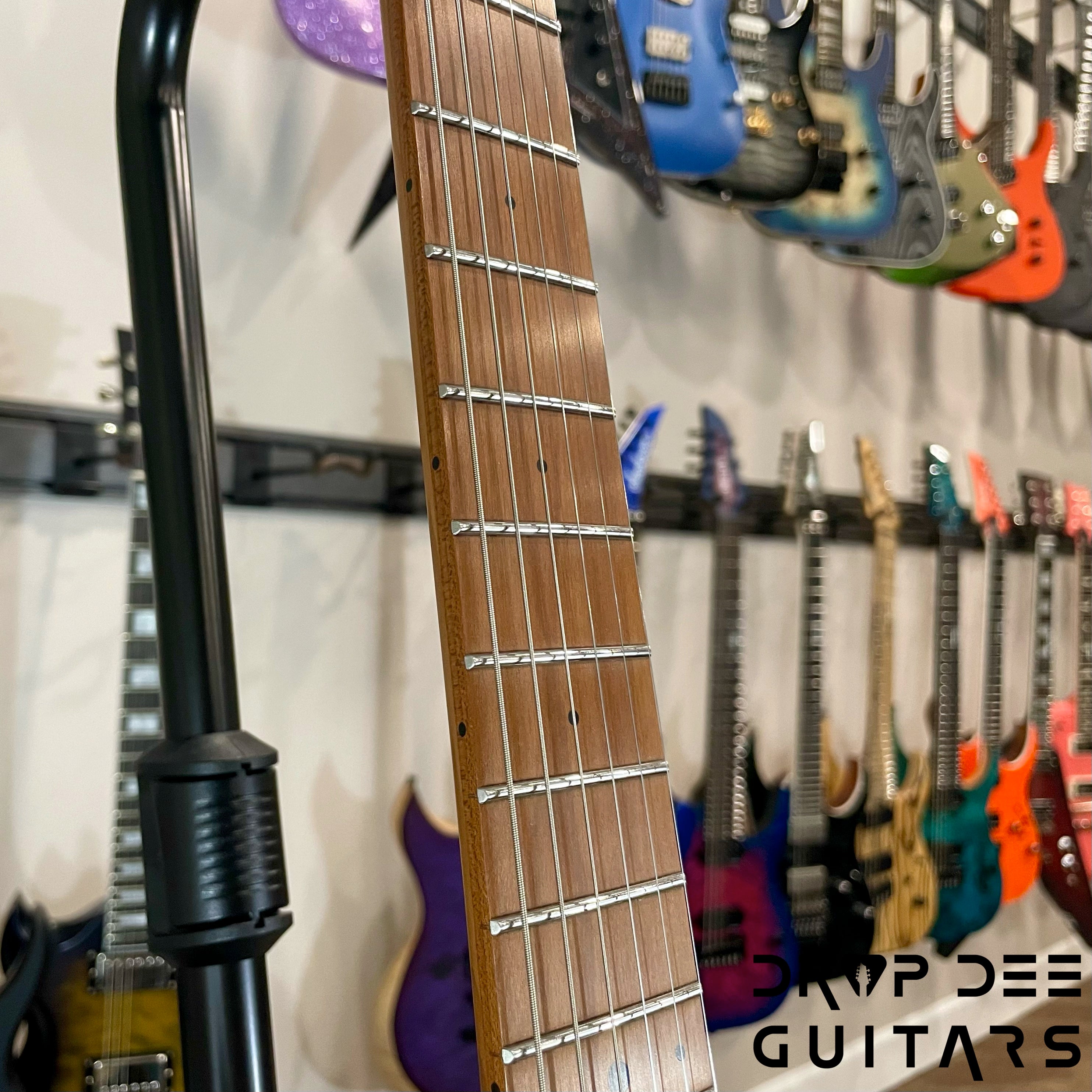 Balaguer Standard Series Thicket Electric Guitar w/ Bag - Solid White