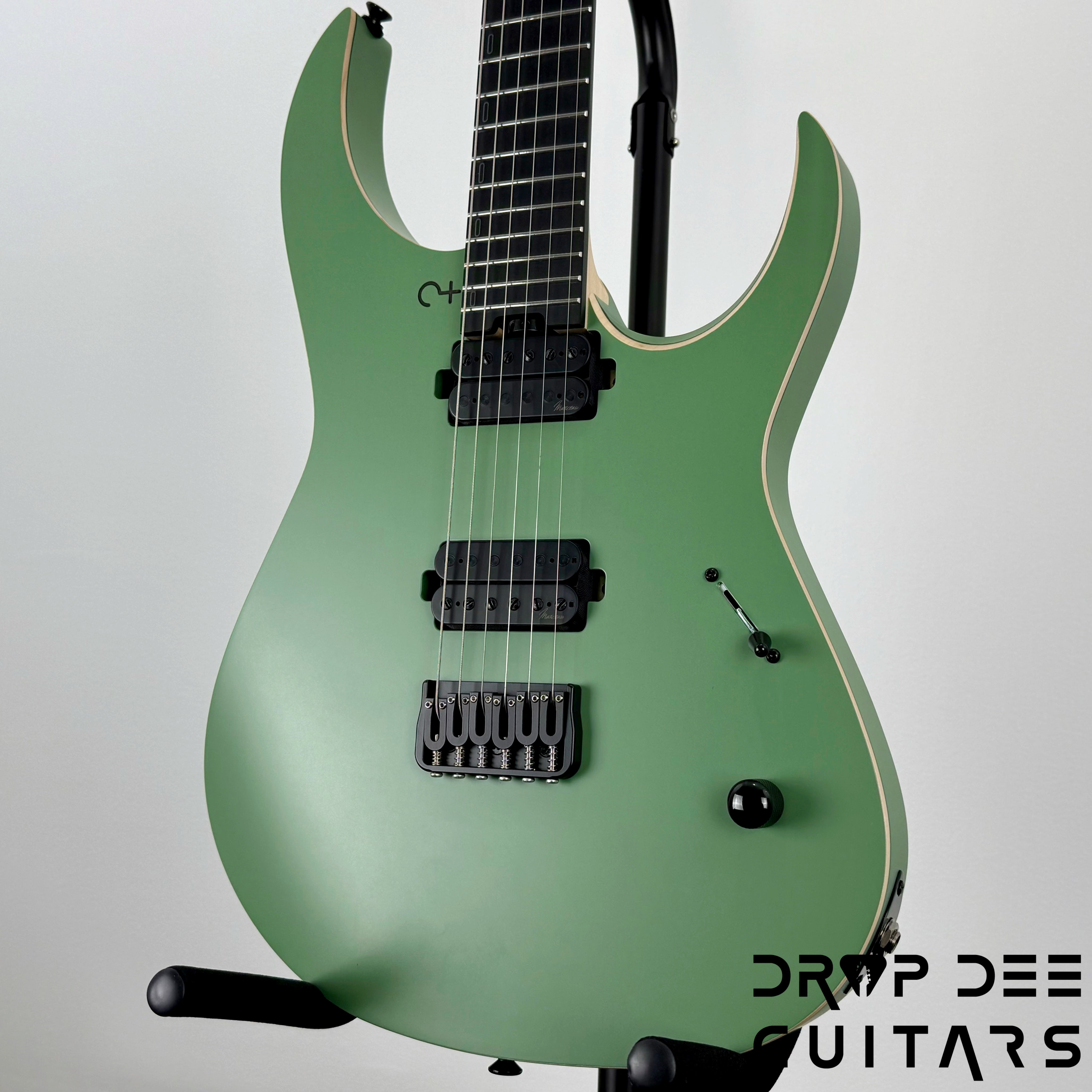 Infinia Ceres 6 Electric Guitar w/ Bag - Imperial Green
