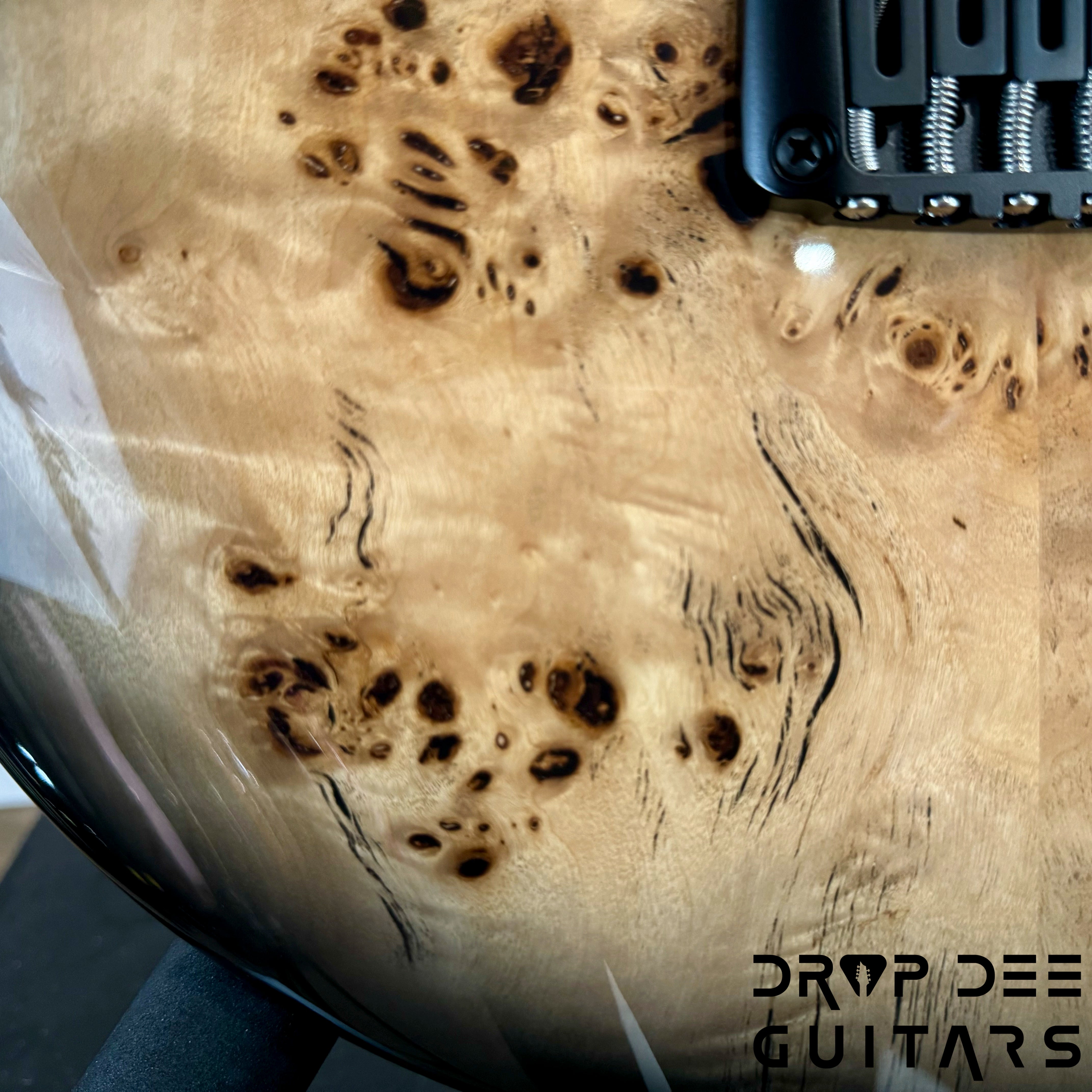 Balaguer DDG Exclusive Select Series Growler Baritone Electric Guitar w/ Bag (1943)