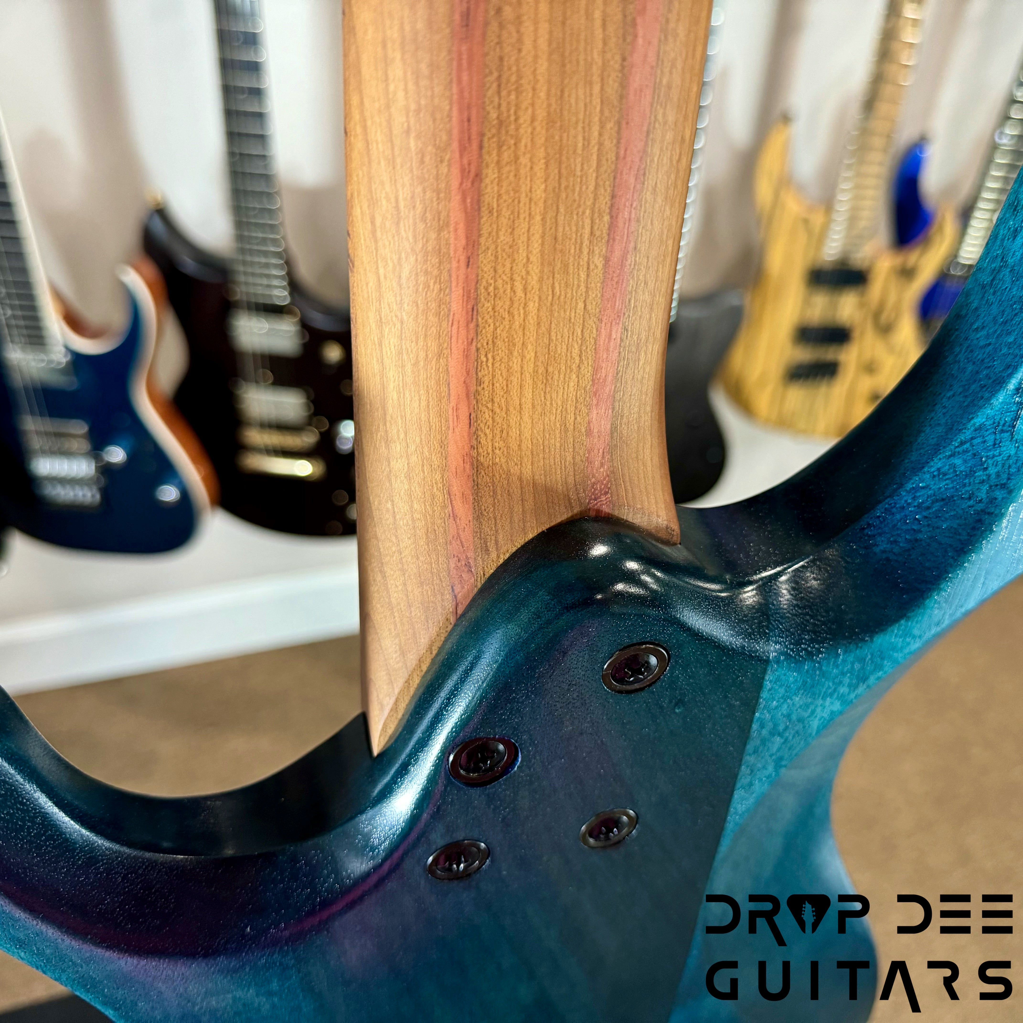 Ibanez Quest Q547PB Headless 7-String Electric Guitar w/ Bag - Cosmic Blue Low Gloss