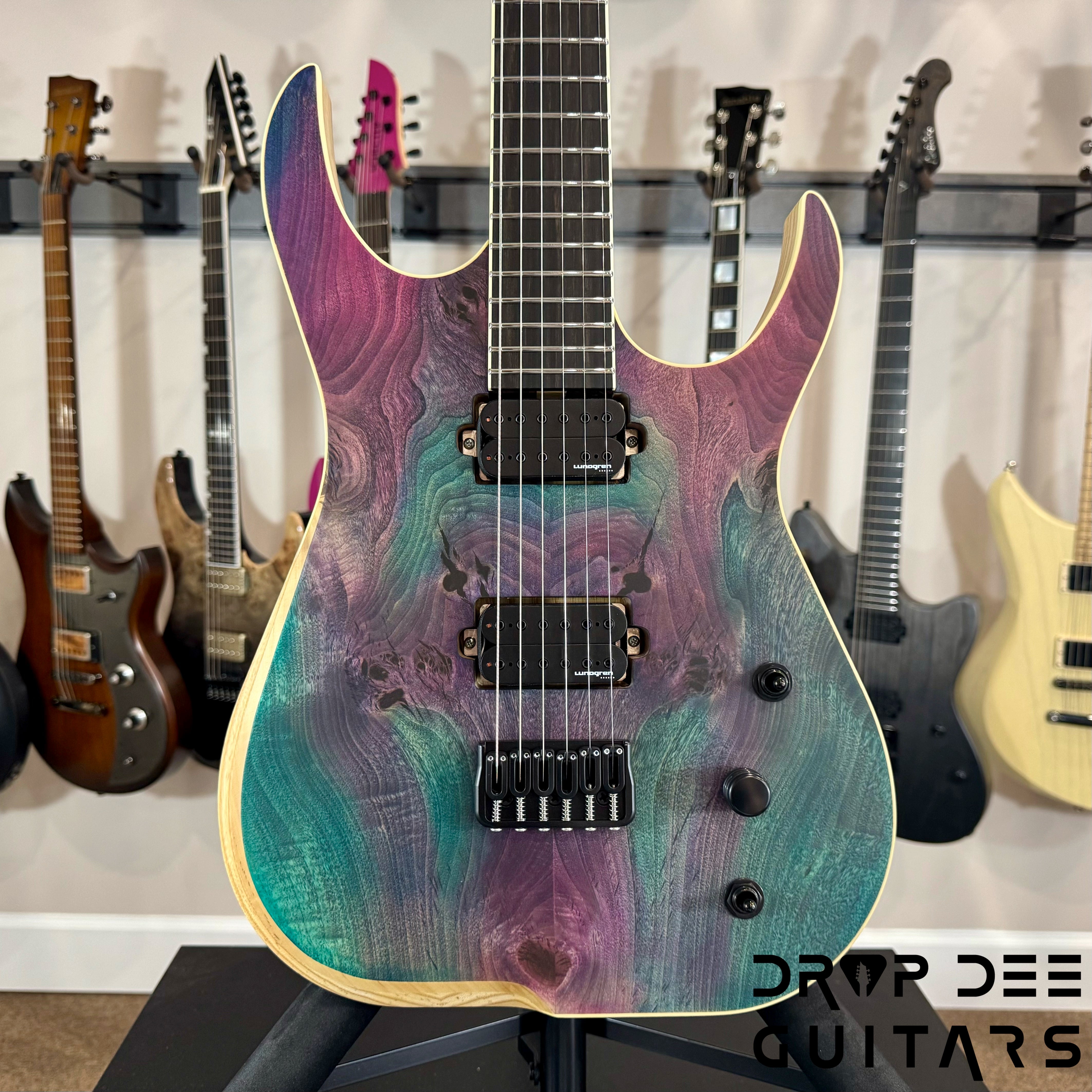 Skervesen Raptor 6 Baritone Electric Guitar w/ Case