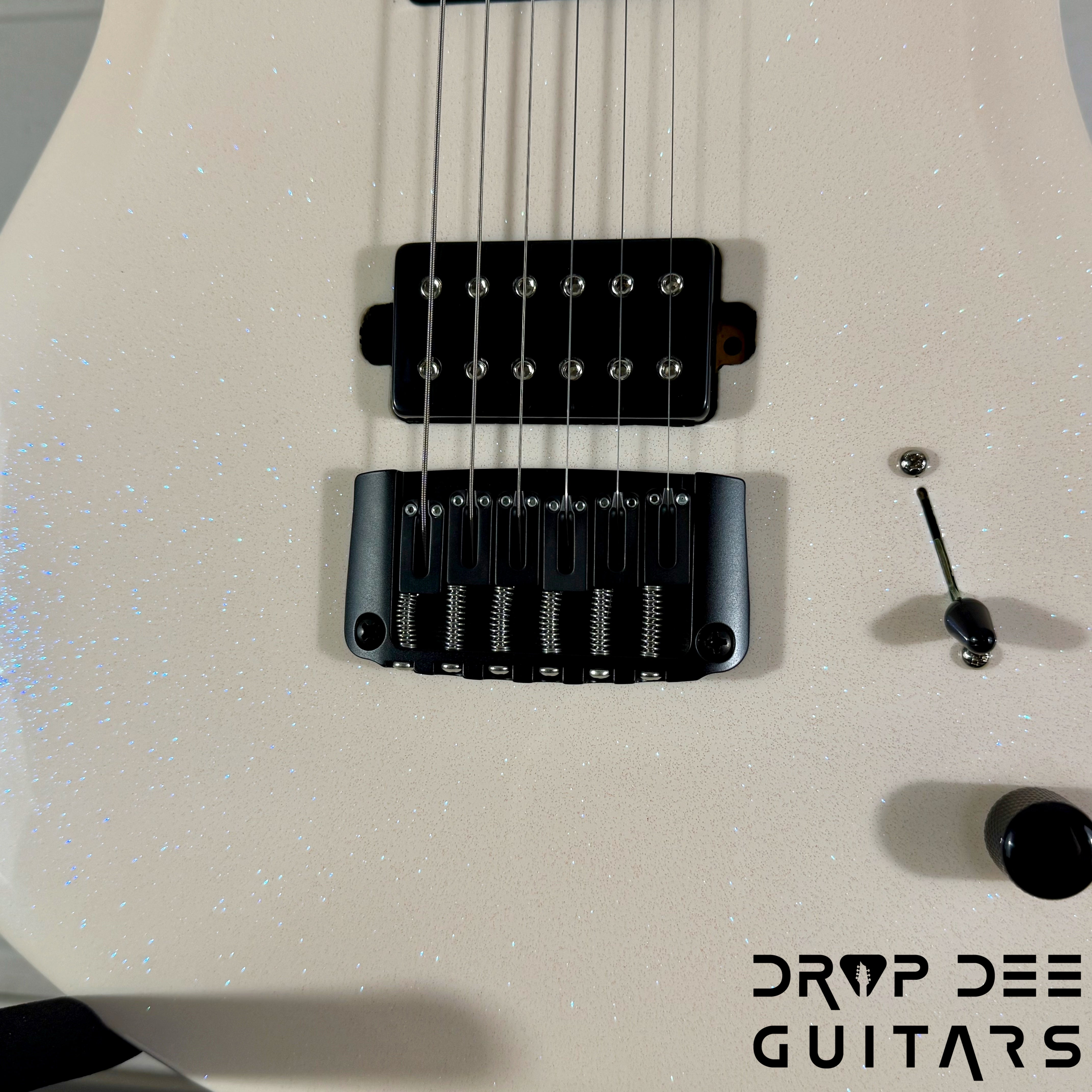 Balaguer USA Series Seraph Modern Electric Guitar w/ Case (424) - Gloss Metallic Jewel White