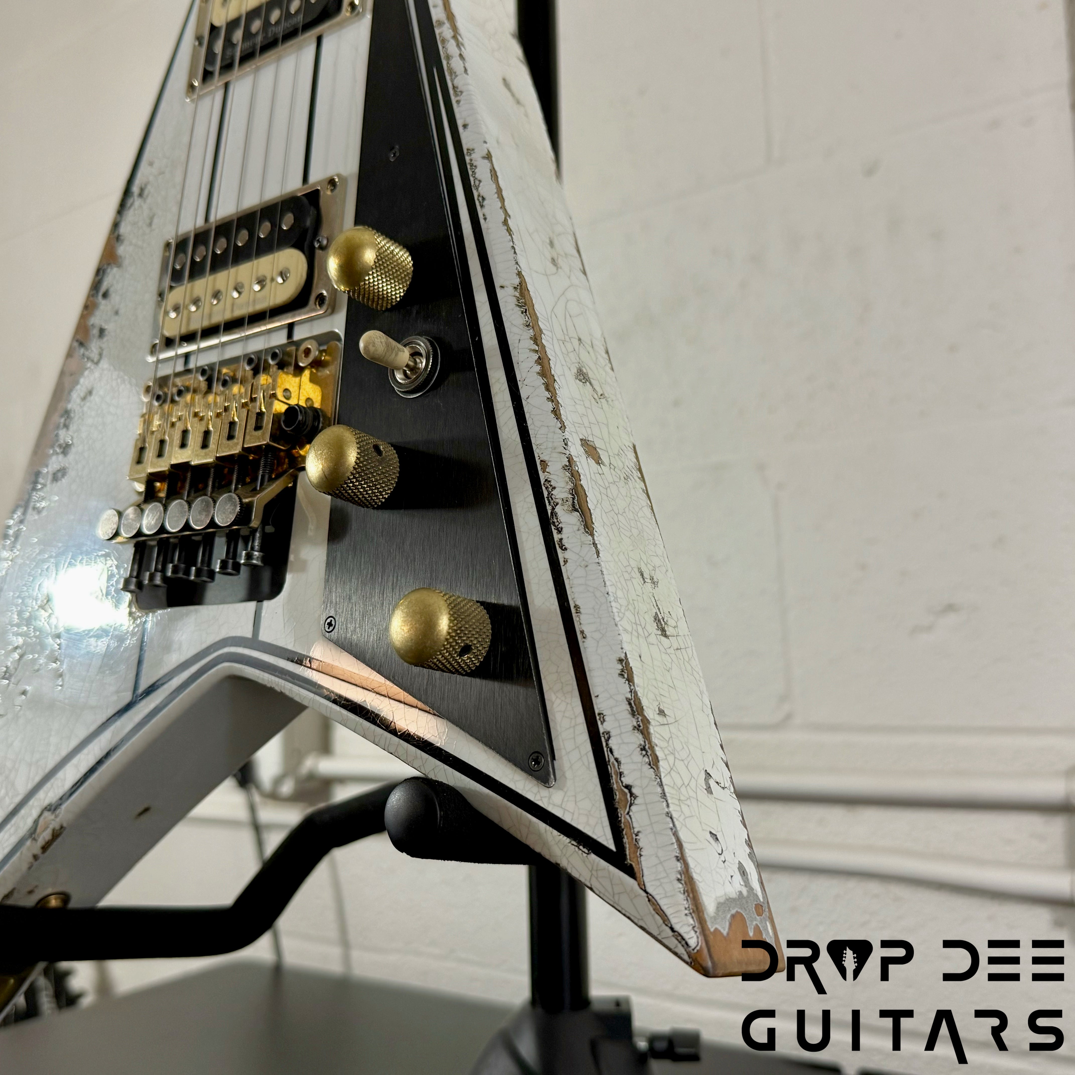 Jackson USA Custom Shop Special Edition Rhoads Electric Guitar w/ Case - Snow White w/ Black Vintage Pinstripes, Nitro-Tour Heavy Relic