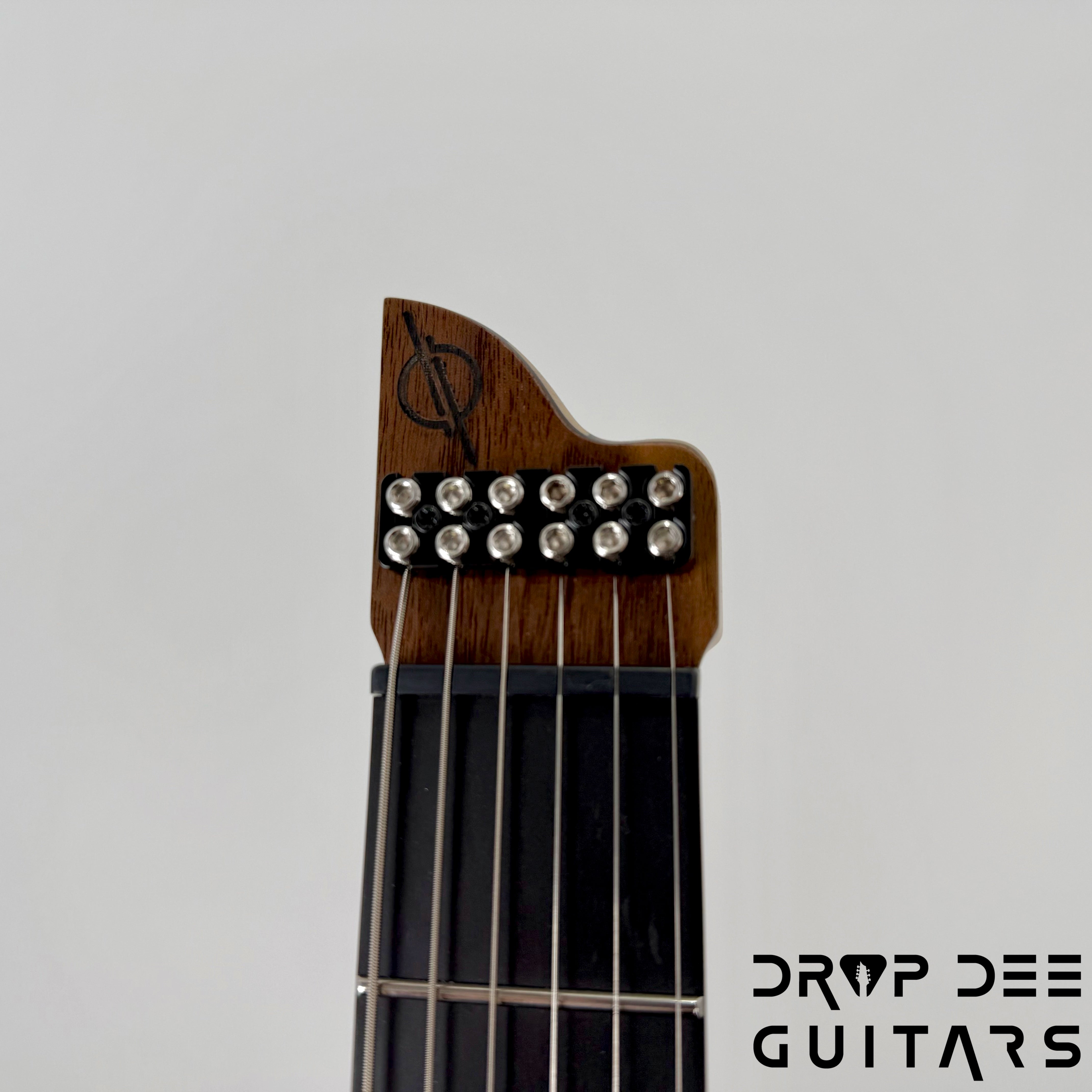 Infinia Neptune Headless Electric Guitar w/ Bag - Black Walnut