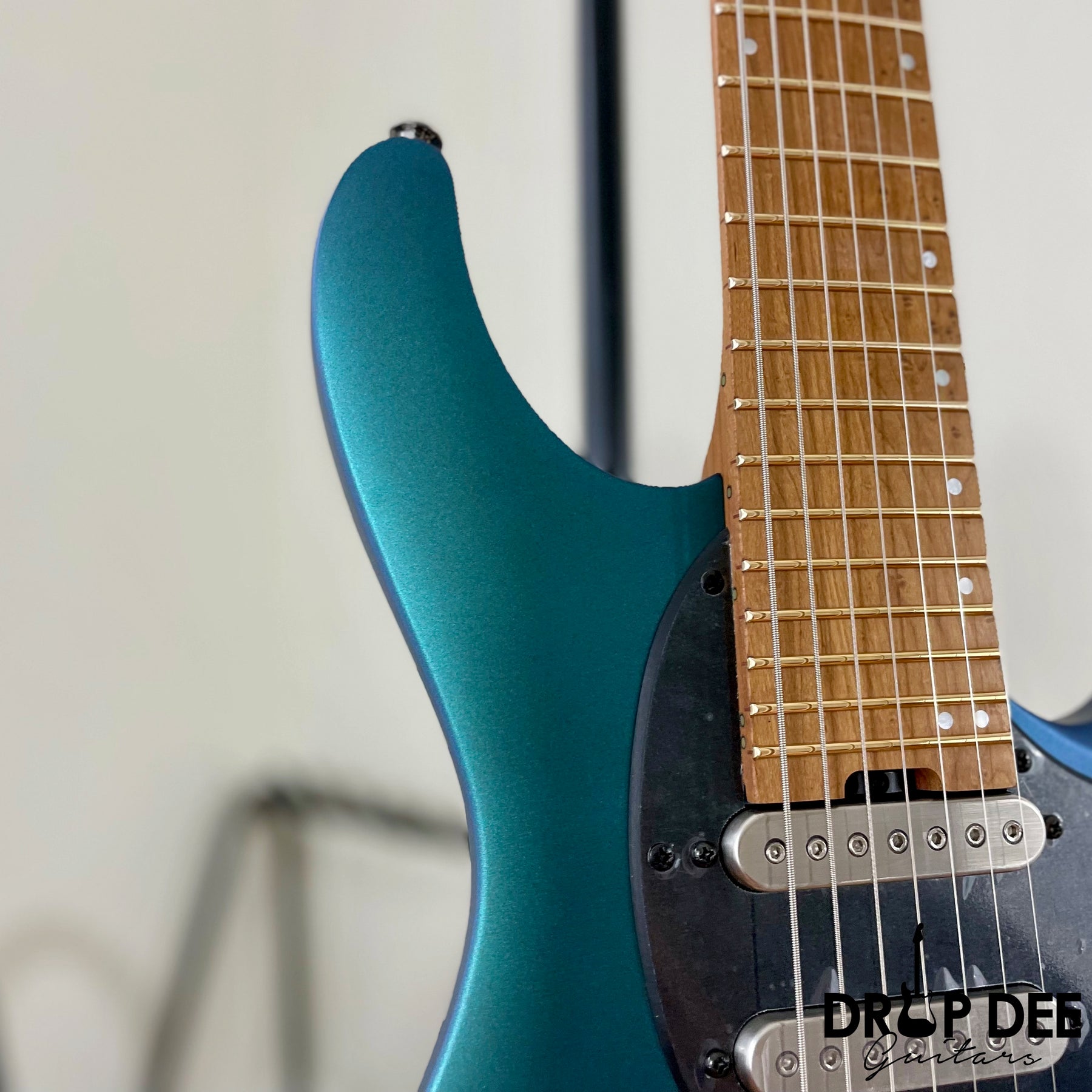 Ibanez Quest Standard Q547 7-String Headless Electric Guitar w/ Bag