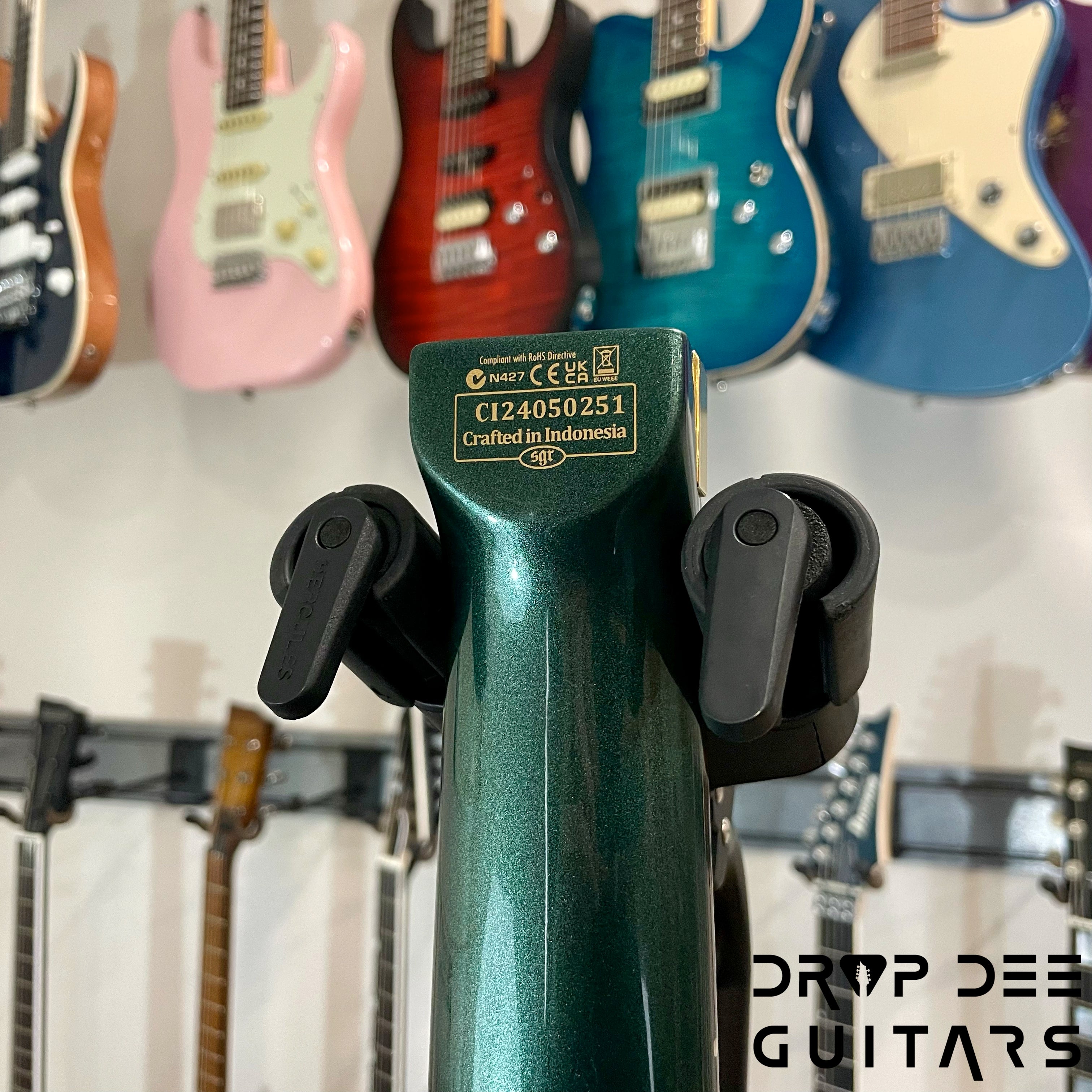 Schecter Synyster Gates Custom-7 TR Baritone Headless 7-String Electric Guitar