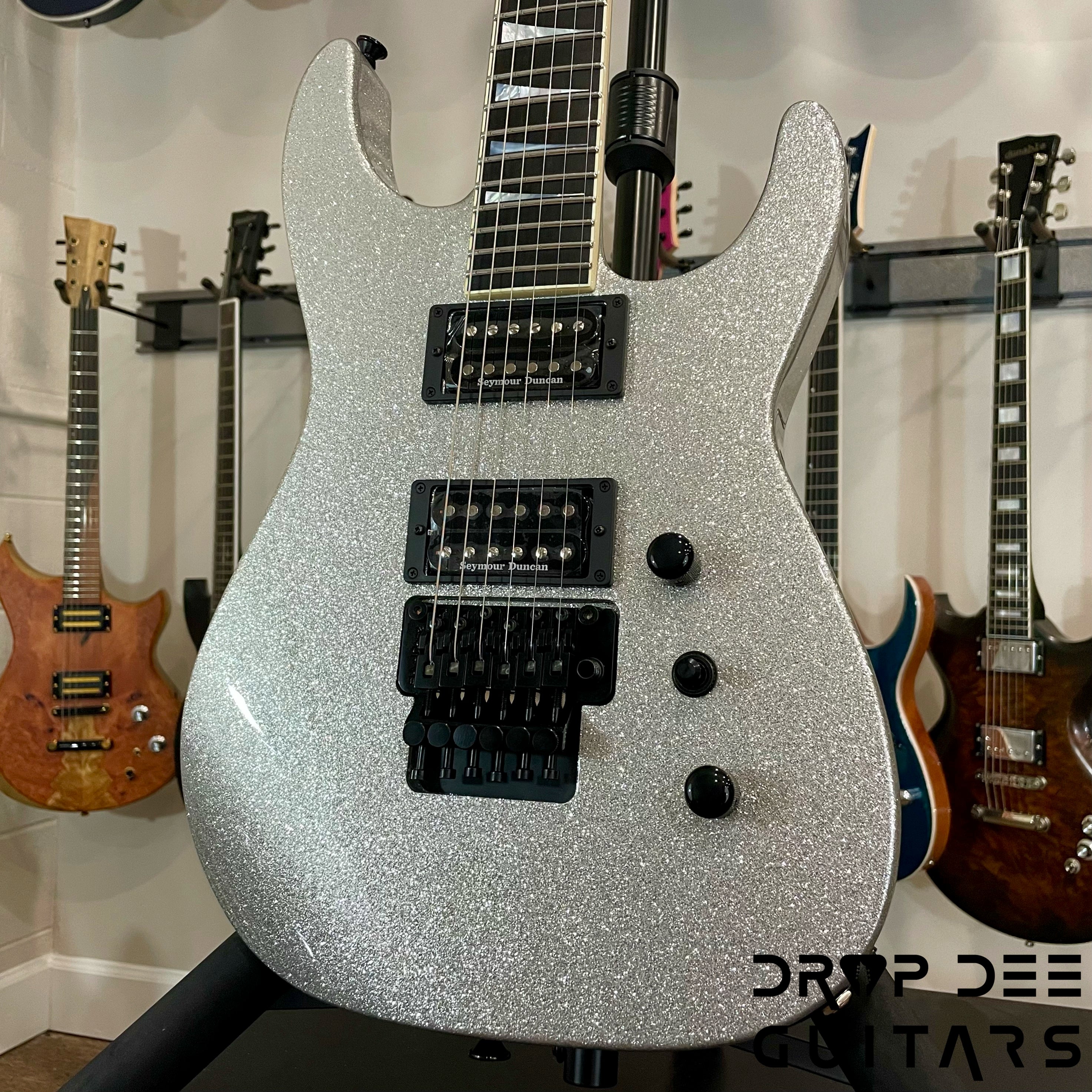 Jackson Custom Shop Soloist FR Electric Guitar w/ Case - Silver Sparkle