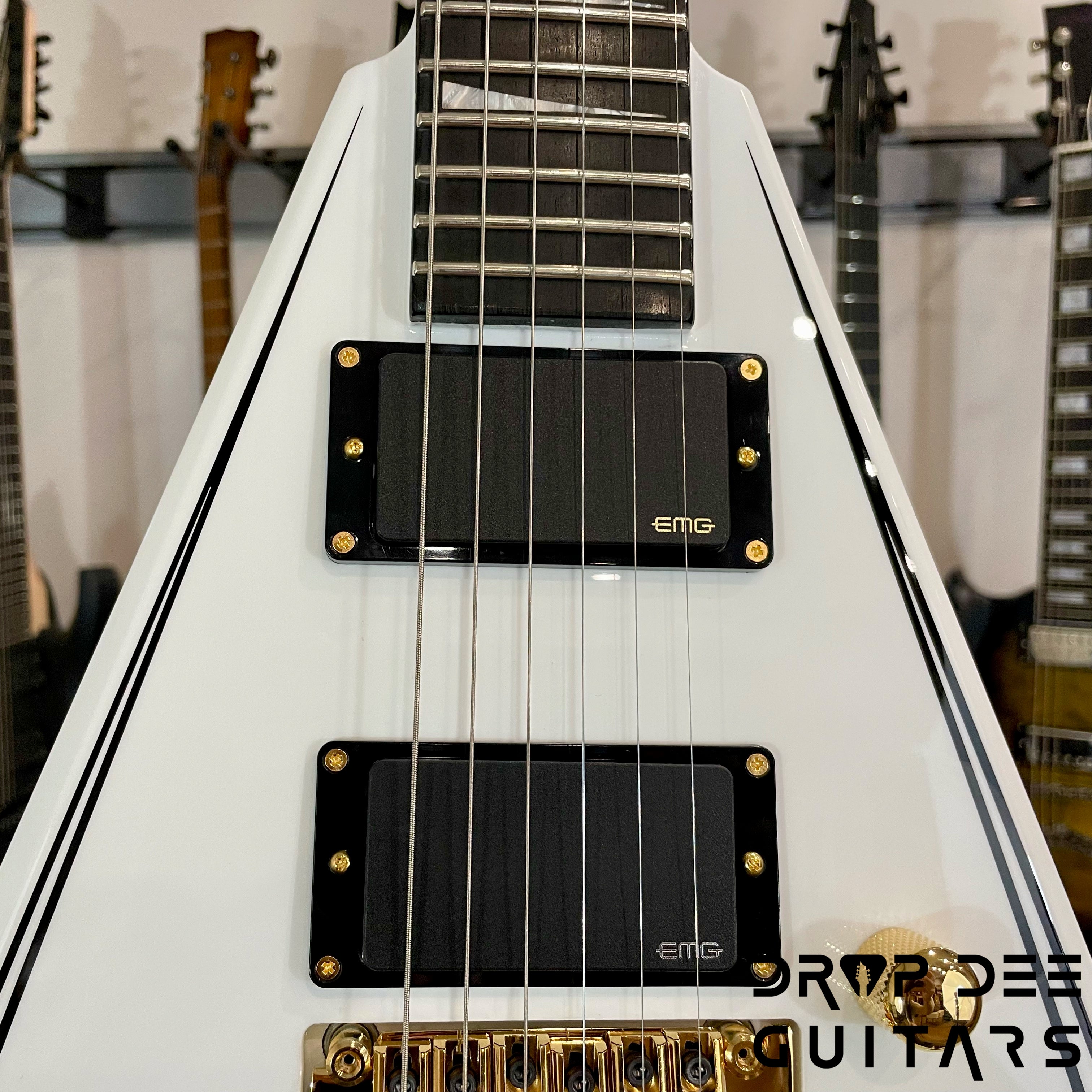 Jackson MJ Series Rhoads RR24MG Electric Guitar w/ Case - White with Black Pinstripes
