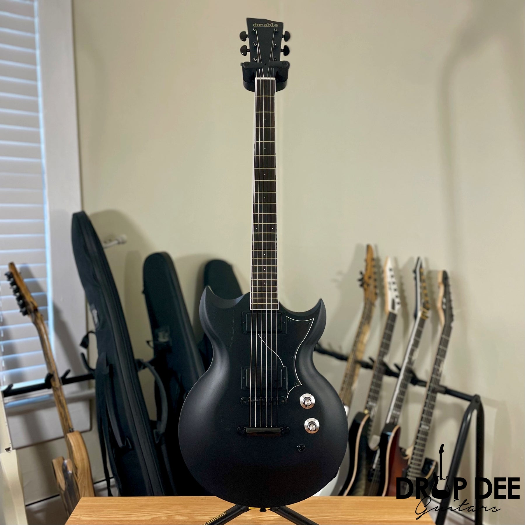 Dunable USA Custom Shop Minotaur Electric Guitar w/ Case