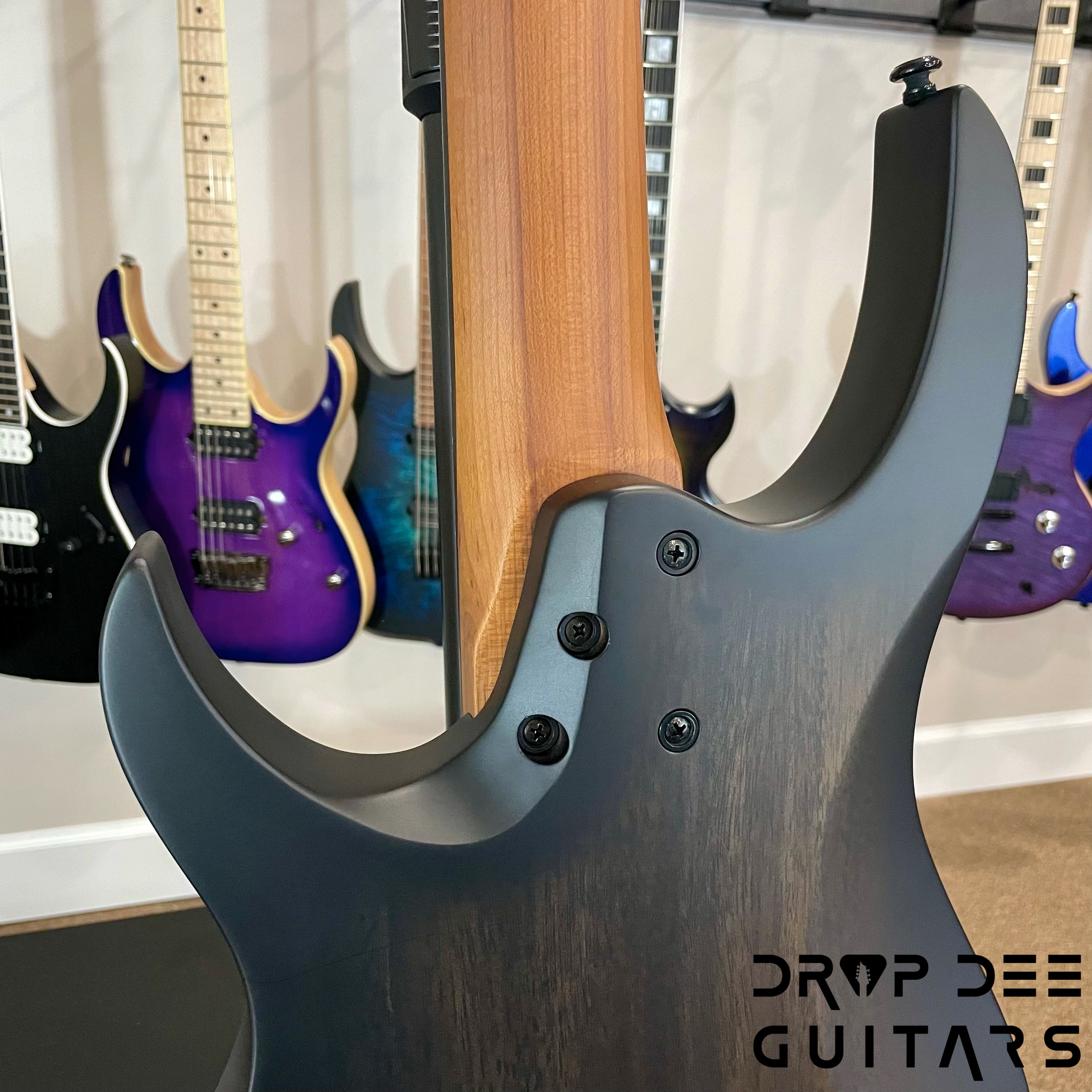 Balaguer Standard Series Diablo Baritone 7-String Electric Guitar w/ Bag