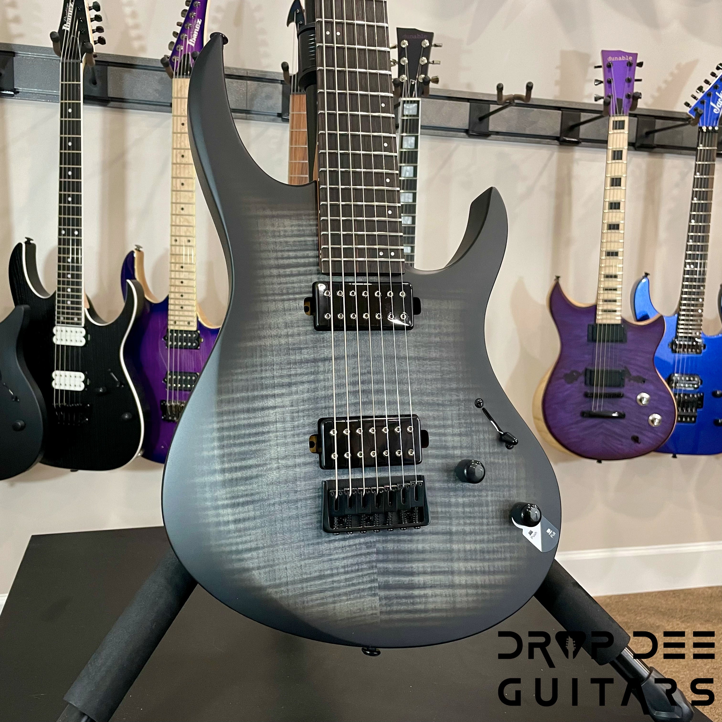 Balaguer Standard Series Diablo Baritone 7-String Electric Guitar w/ Bag