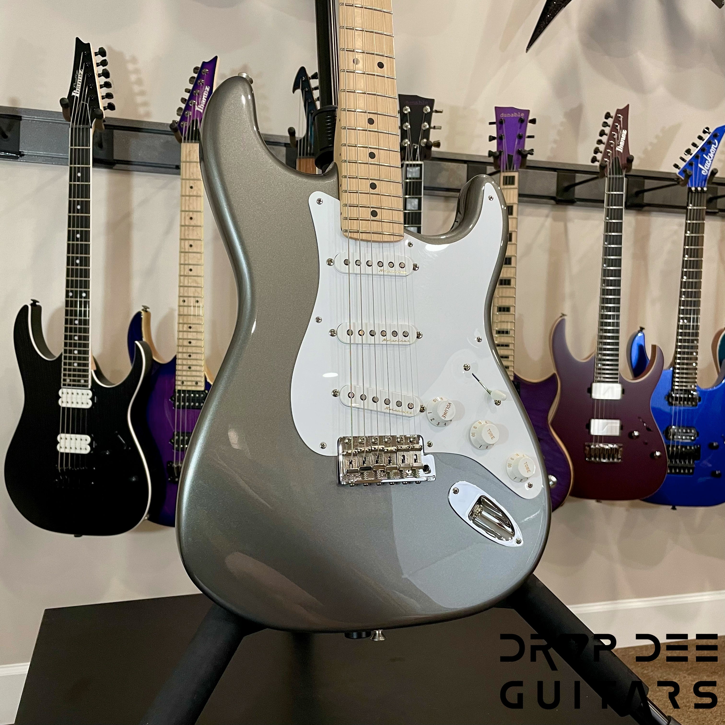 Fender Eric Clapton Stratocaster Electric Guitar w/ Case