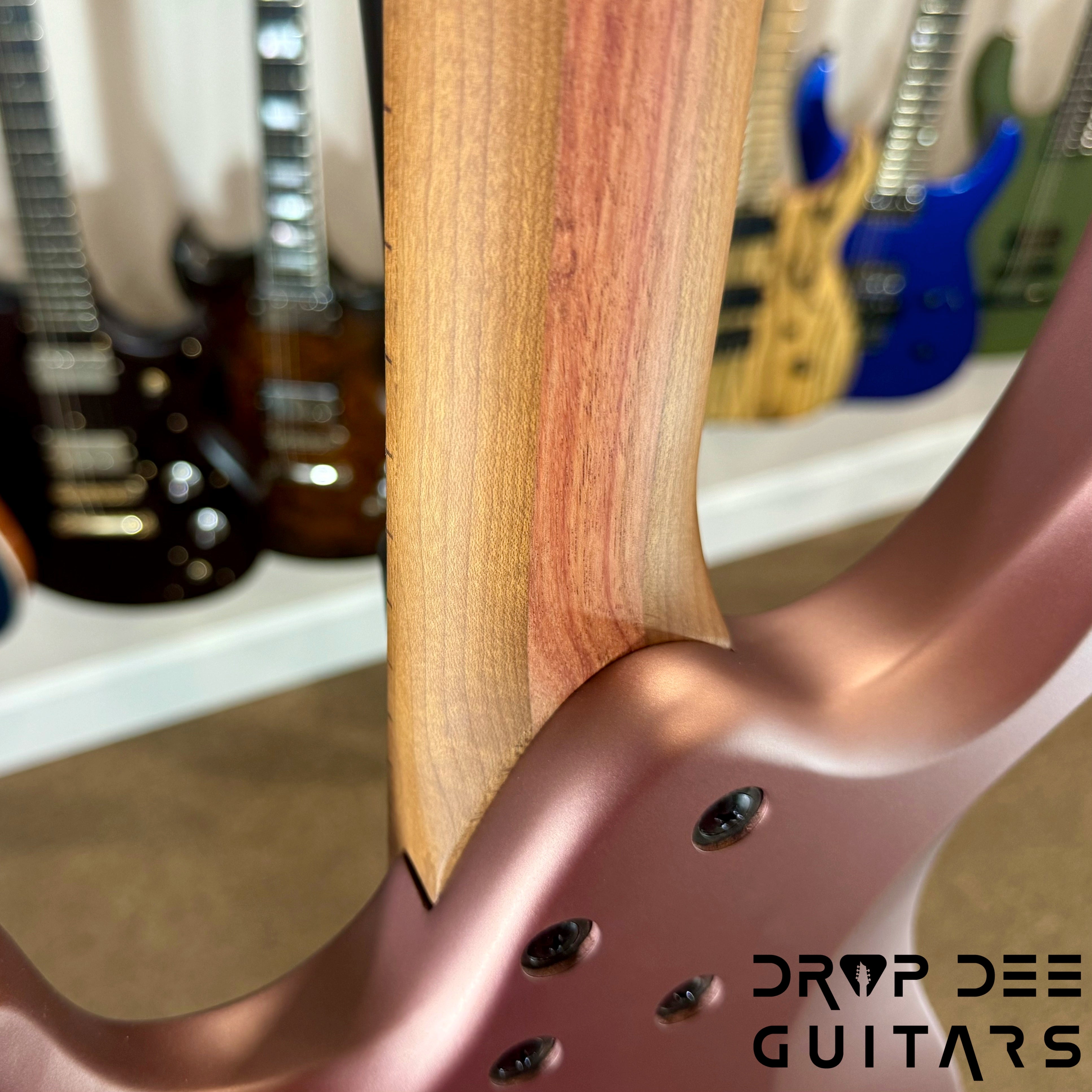 Ibanez Quest Q54W Headless Electric Guitar w/ Bag