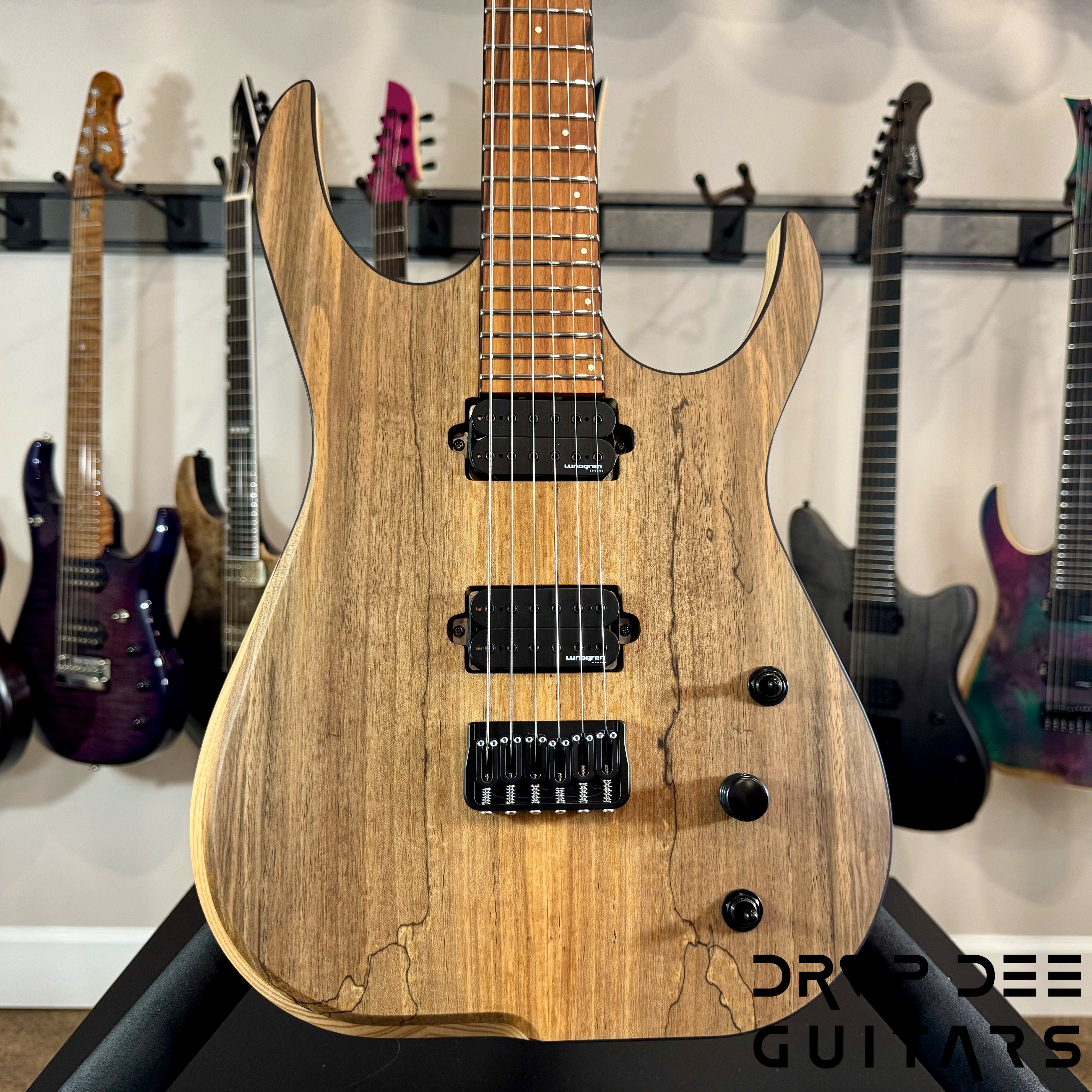 Skervesen Raptor 6 Electric Guitar w/ Case - Walnut