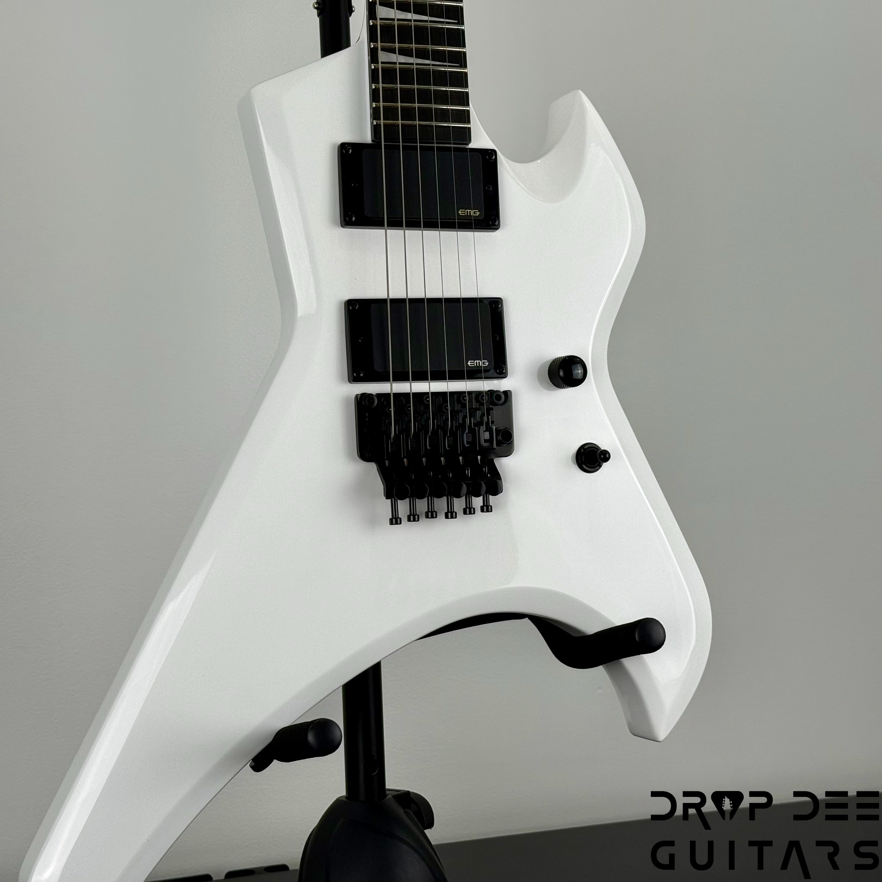 Jackson Pro Series Signature Rob Cavestany Death Angel Electric Guitar - Snow White