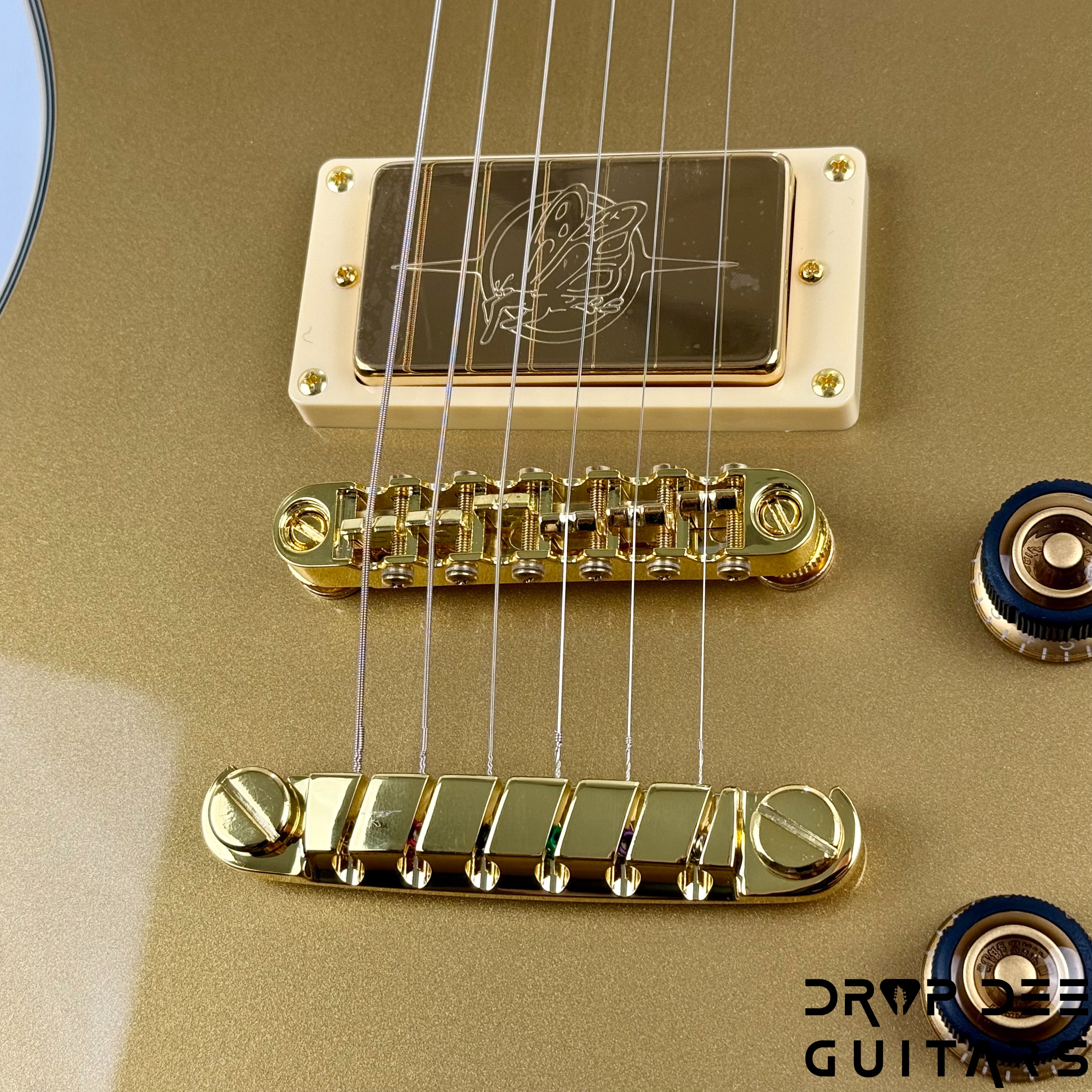 Ibanez Limited Edition IC420 Iceman Electric Guitar w/ Bag - Gold