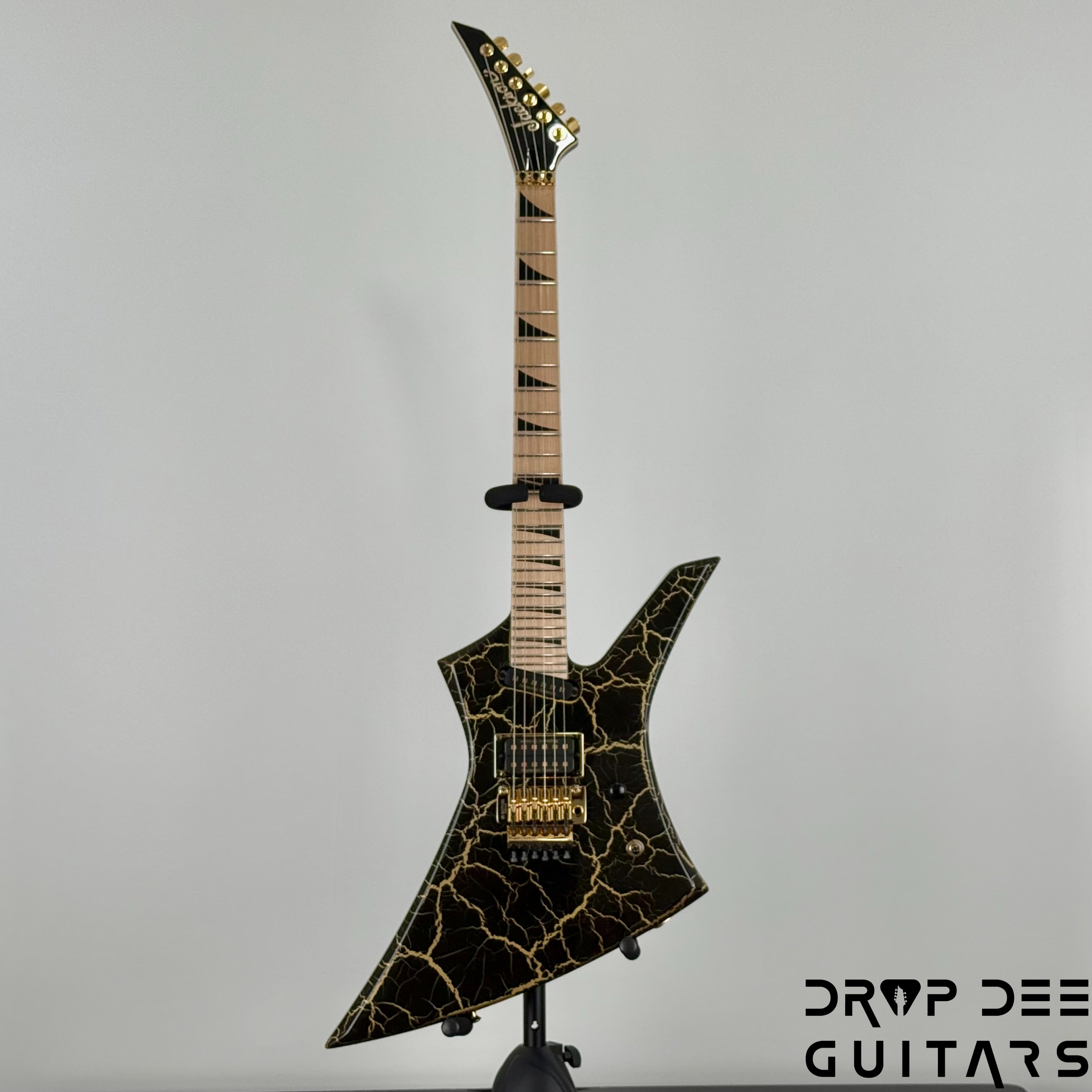 Jackson Pro Plus Series Signature Brandon Ellis Kelly KE27 Electric Guitar w/ Bag - Gold Crackle