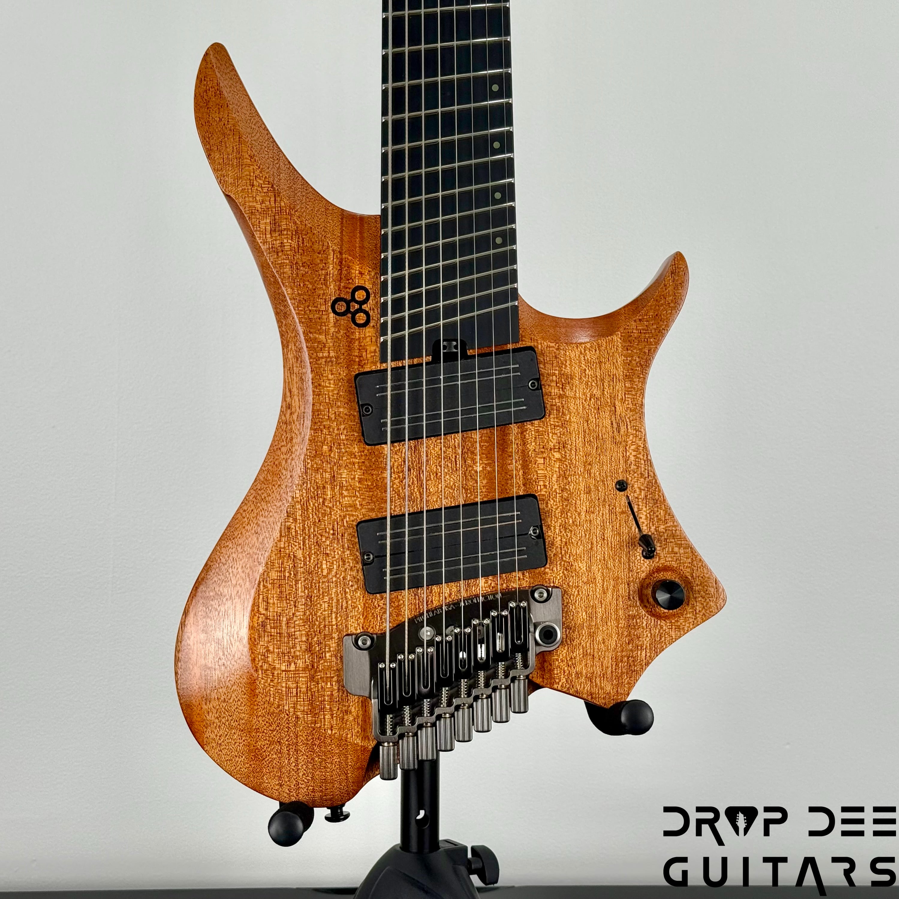 GOC USA Ilumina 8 Trem Multiscale Headless 8-String Electric Guitar - Natural