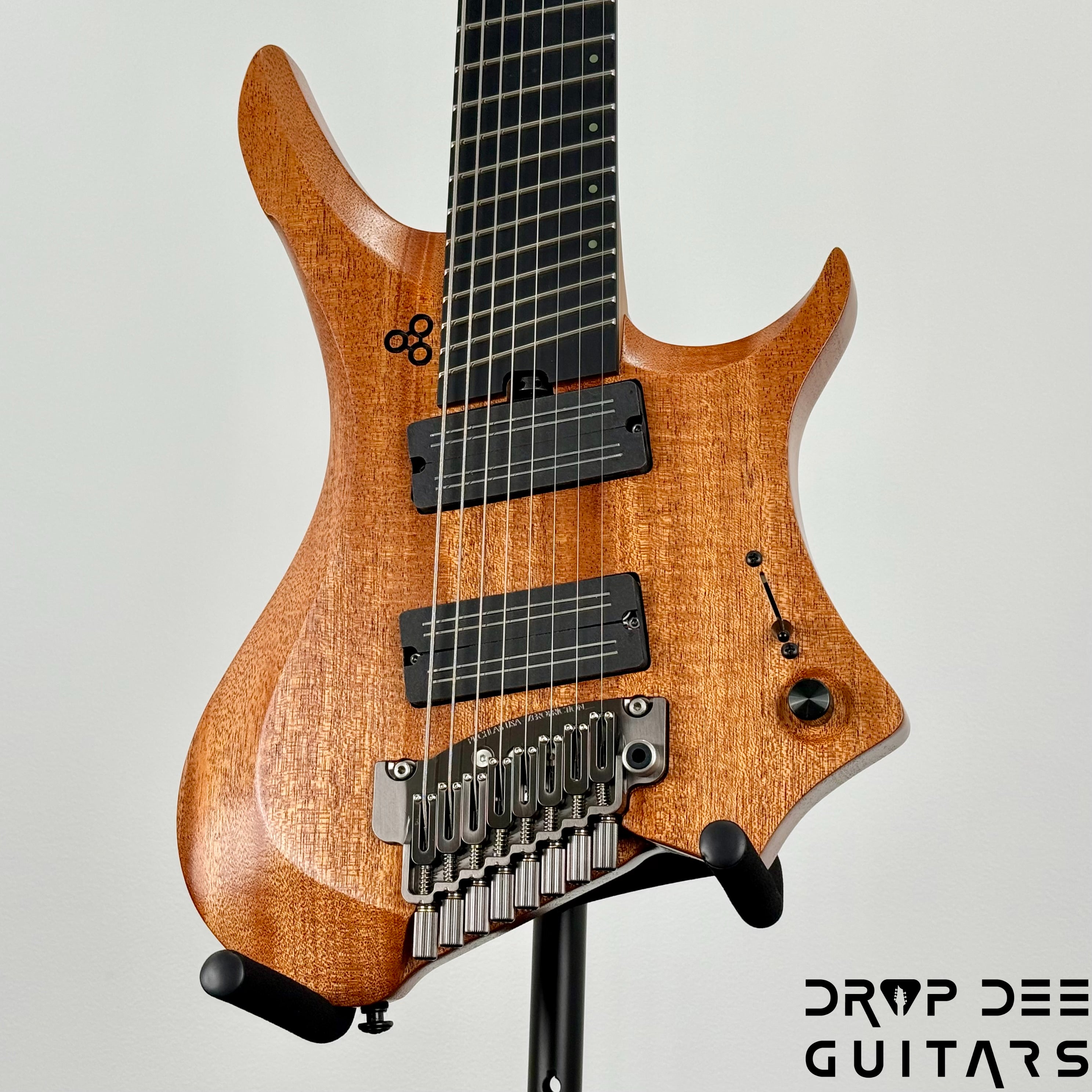 GOC USA Ilumina 8 Trem Multiscale Headless 8-String Electric Guitar - Natural