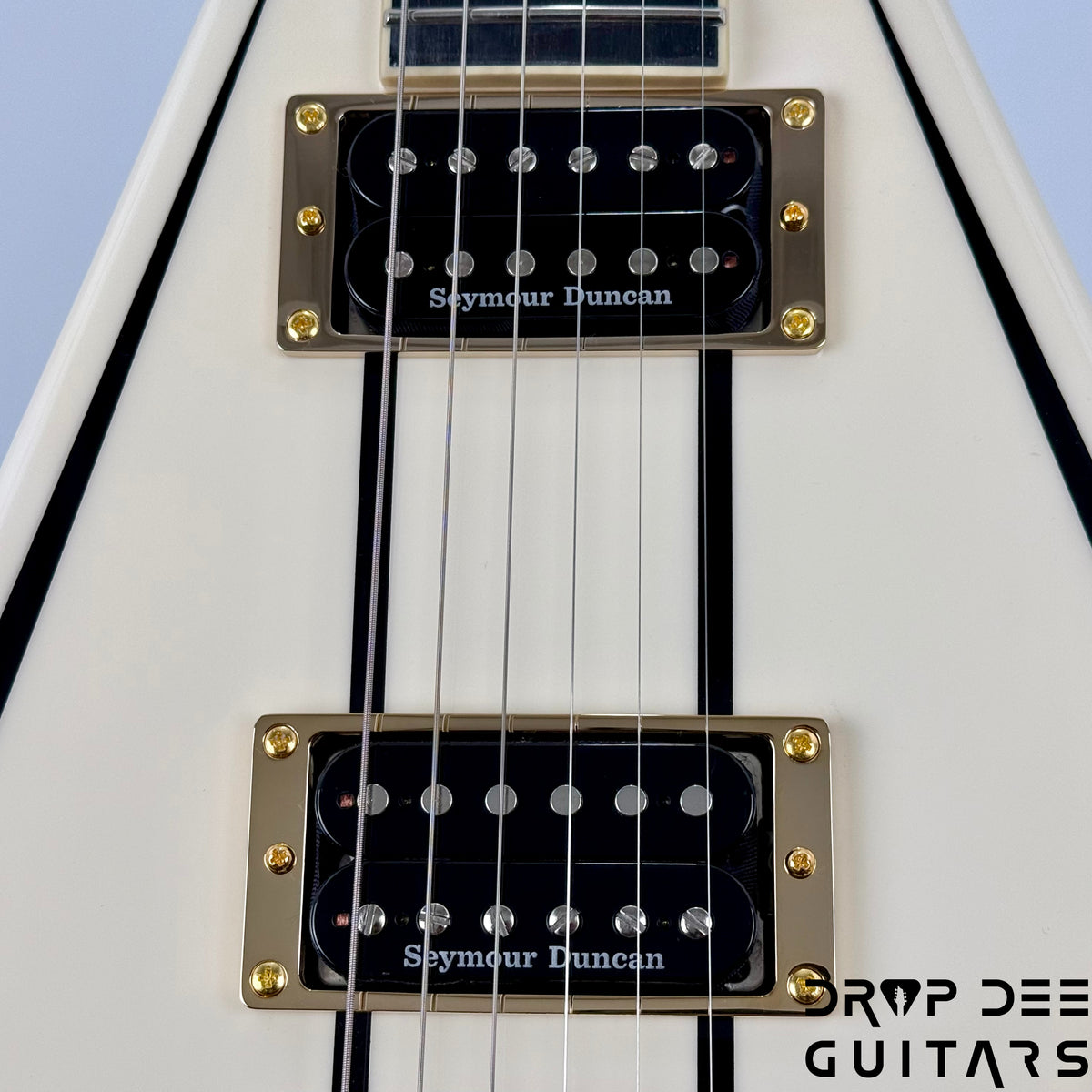 Jackson Legend Series Limited Edition Signature Randy Rhoads CD1 Electric Guitar w/ Case - Vintage White with Black Pinstripes