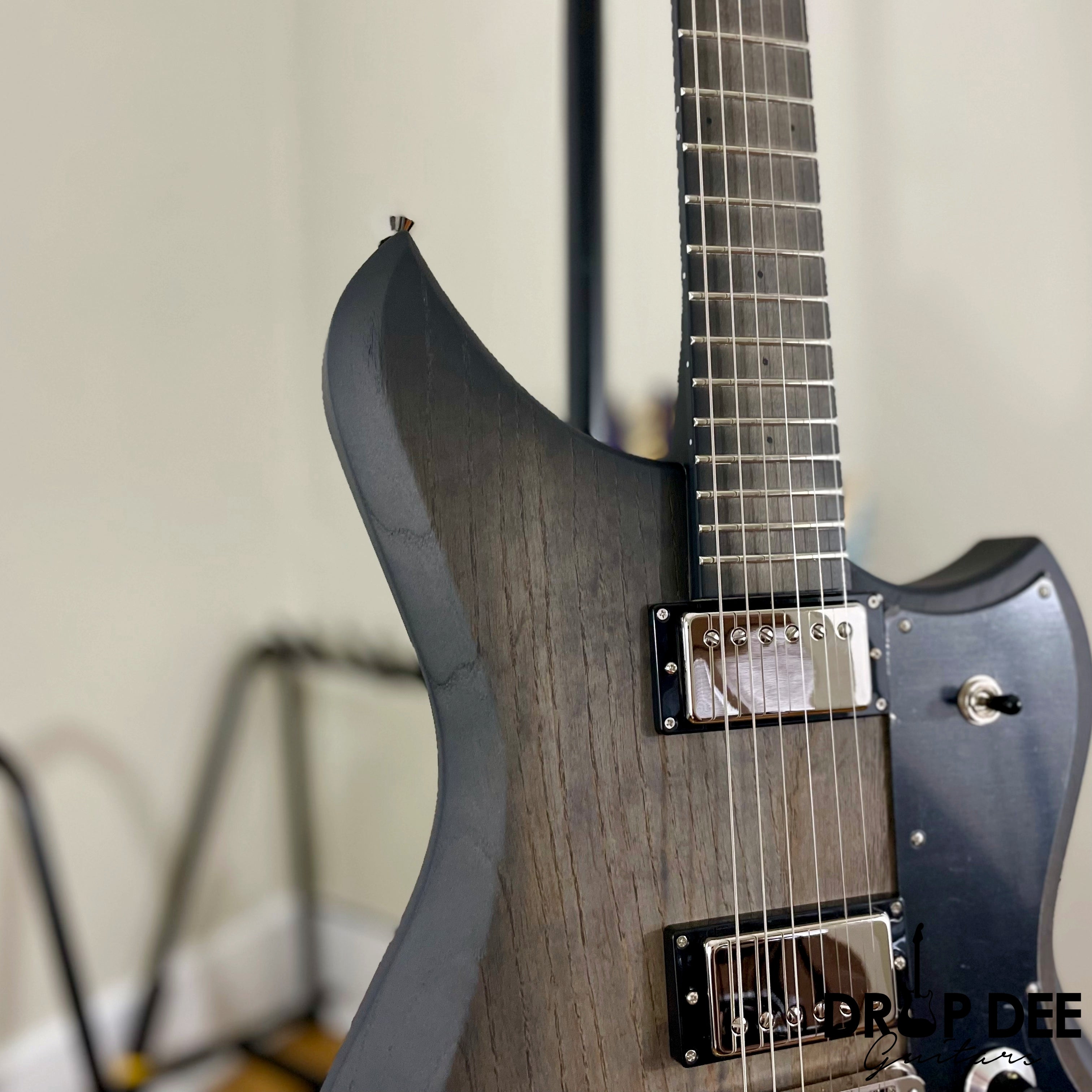 Dunable USA Custom Shop Yeti Electric Guitar w/ Case