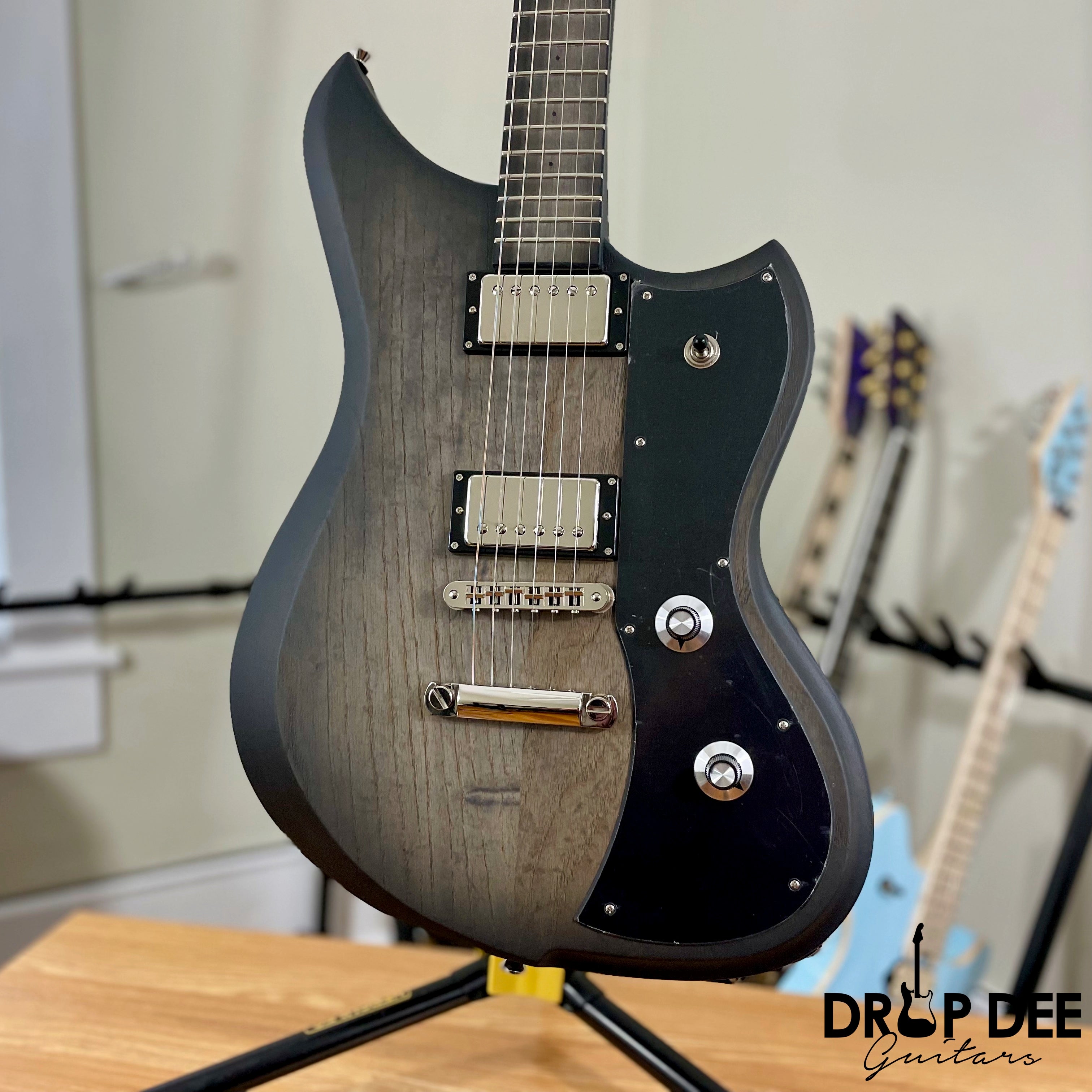 Dunable USA Custom Shop Yeti Electric Guitar w/ Case