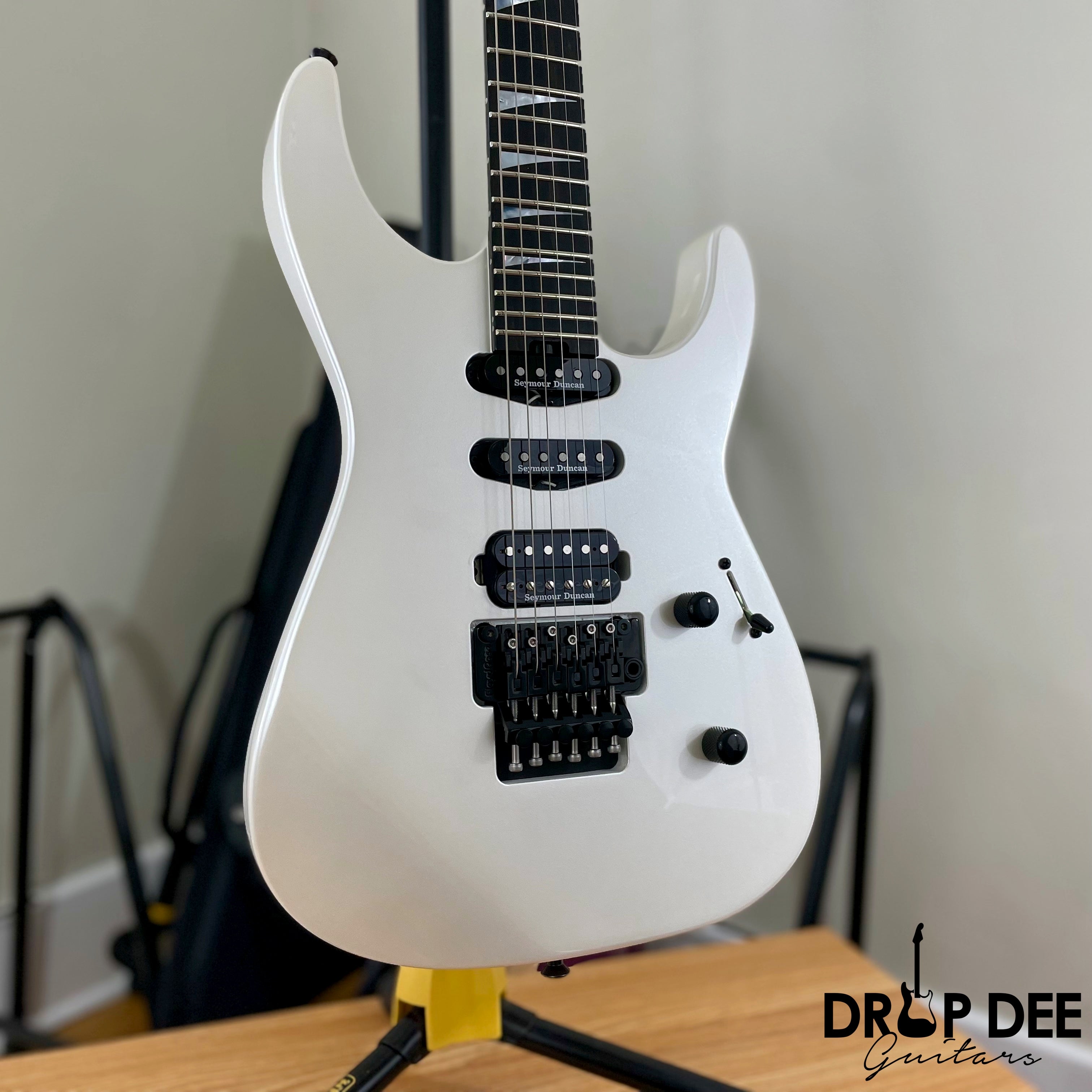 Jackson American Series Soloist SL3 Electric Guitar w/ Case - Platinum Pearl