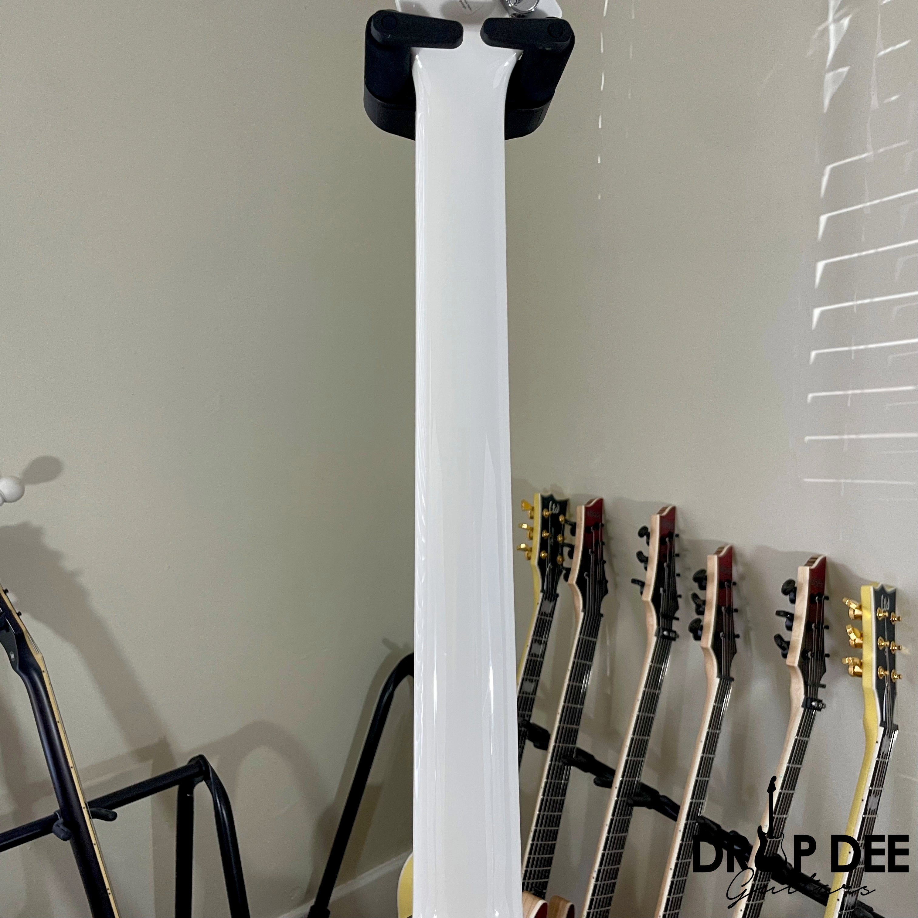 Jackson MJ Series Rhoads RRT Electric Guitar w/ Case