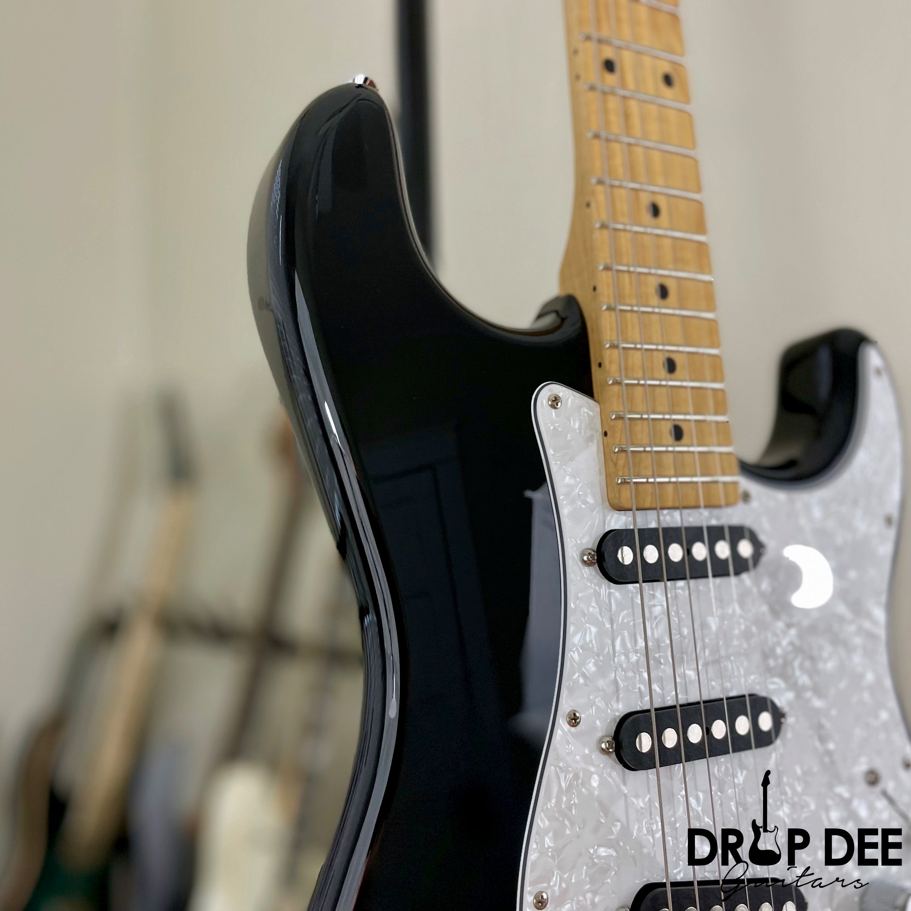 Schecter Custom Shop Traditional Electric Guitar w/ Case