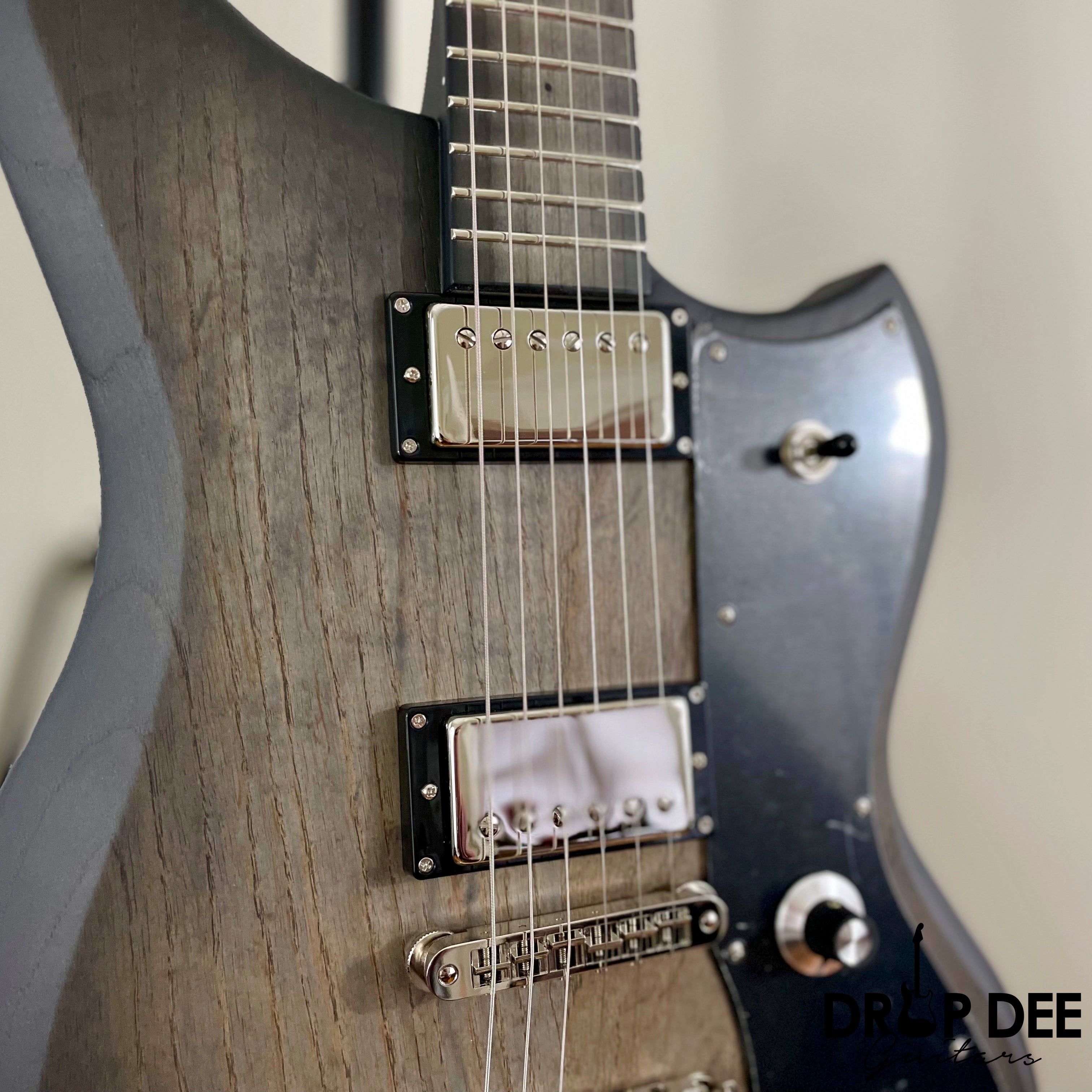 Dunable USA Custom Shop Yeti Electric Guitar w/ Case