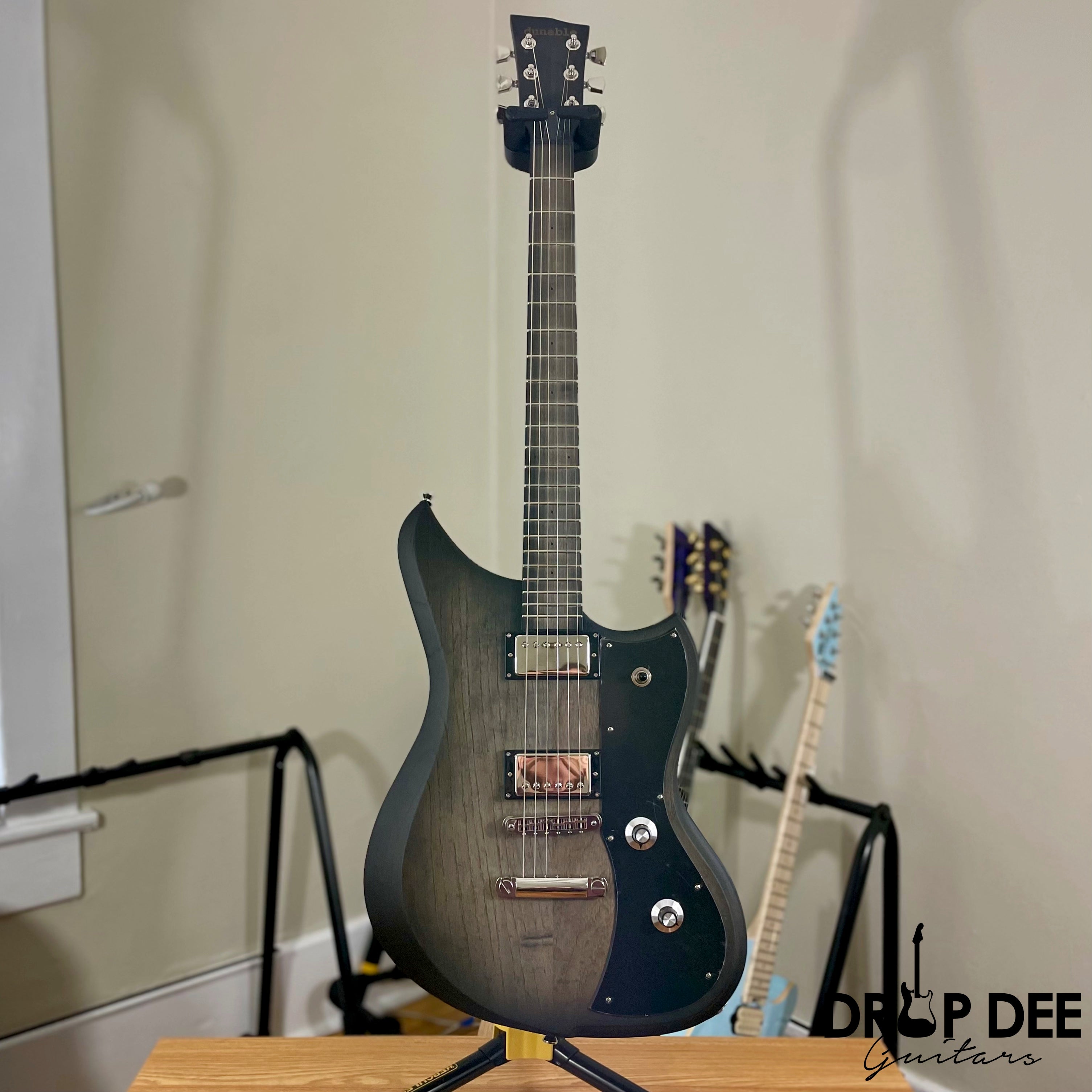Dunable USA Custom Shop Yeti Electric Guitar w/ Case