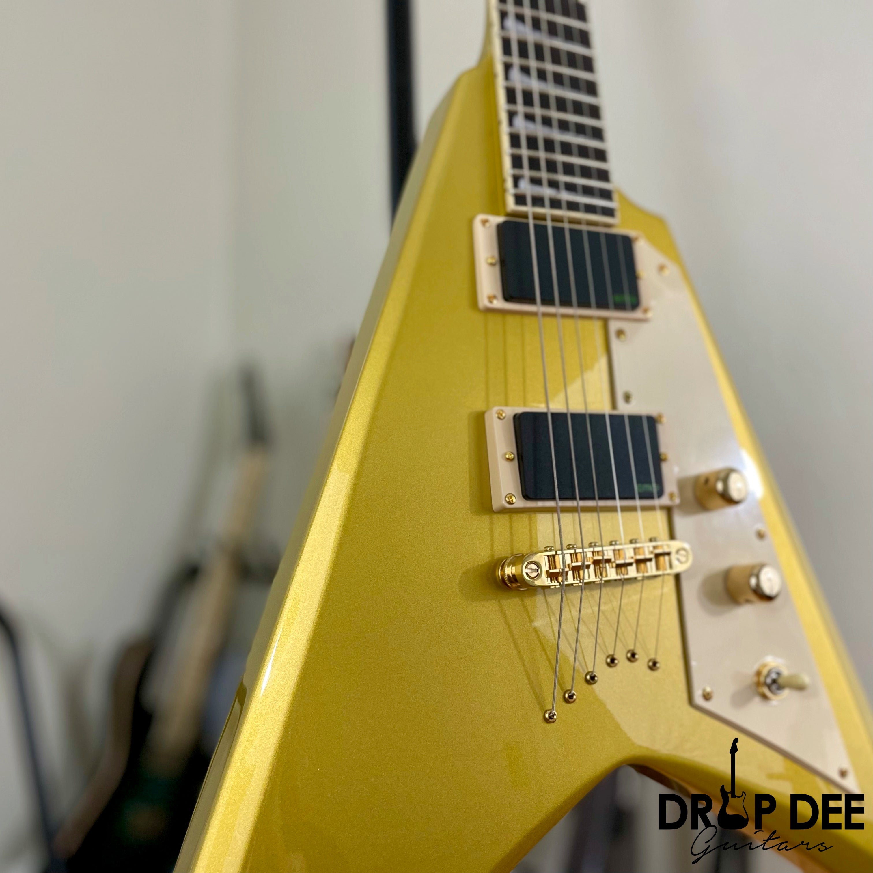 ESP LTD Kirk Hammett Signature KH-V Electric Guitar w/ Case - Metallic Gold